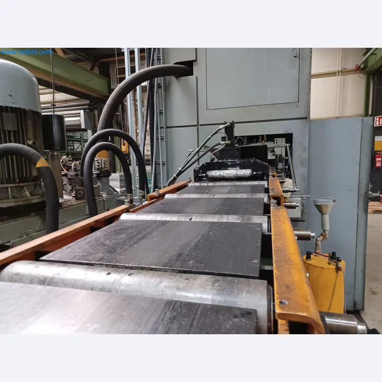 Machines for the production of stamped parts for the automotive industry, among others-7