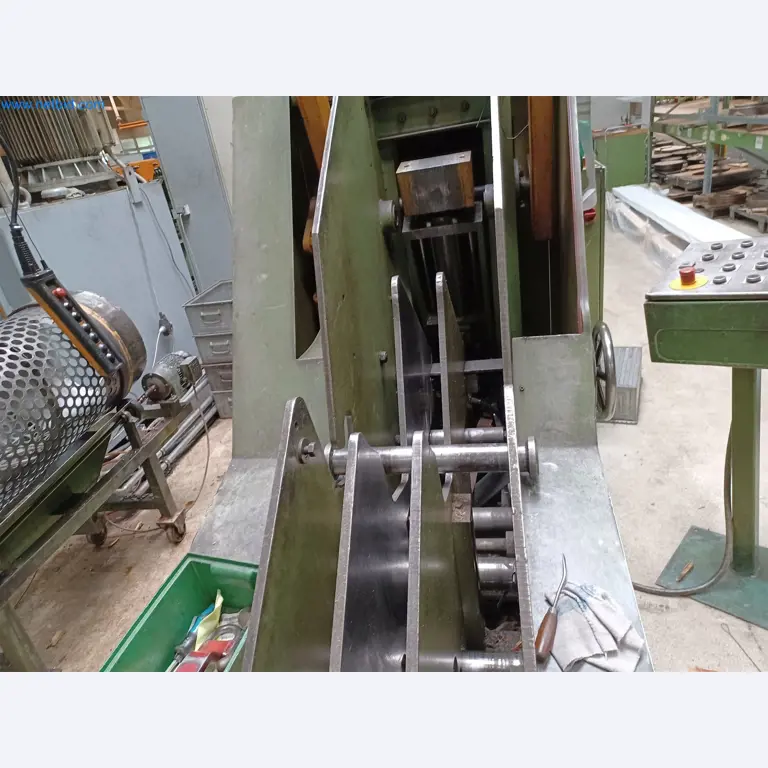 Maschinen zur Herstellung von Stanzteilen u.a. für die Automotiv-Branche-3