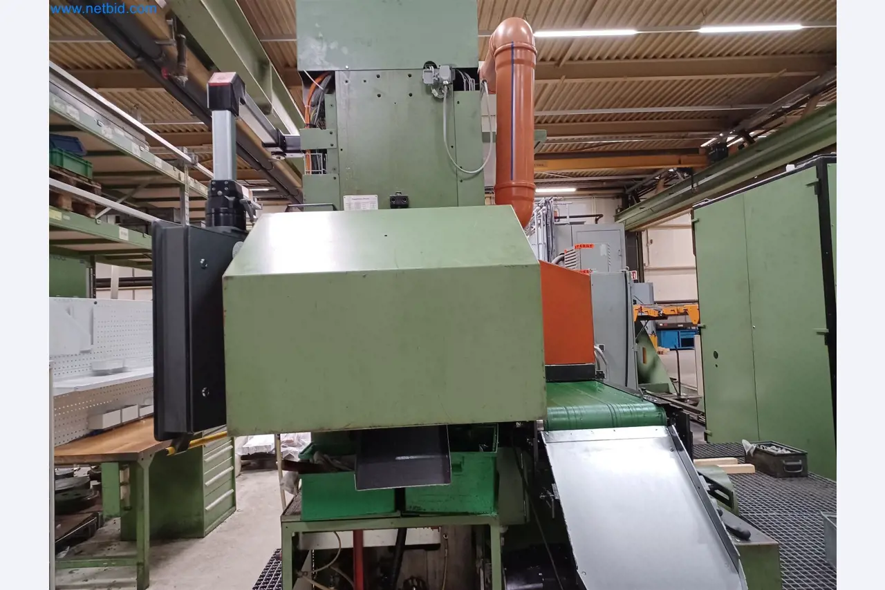 Machines for the production of stamped parts for the automotive industry, among others-4