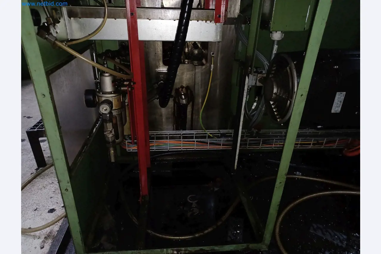 Machines for the production of stamped parts for the automotive industry, among others-5