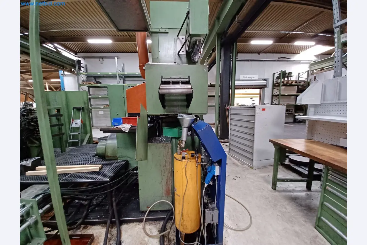 Machines for the production of stamped parts for the automotive industry, among others-6