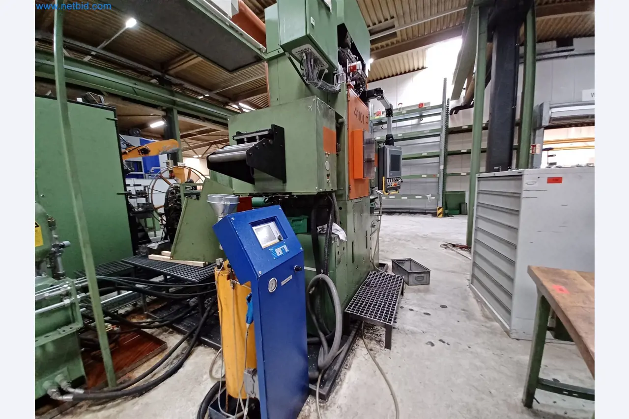 Machines for the production of stamped parts for the automotive industry, among others-7