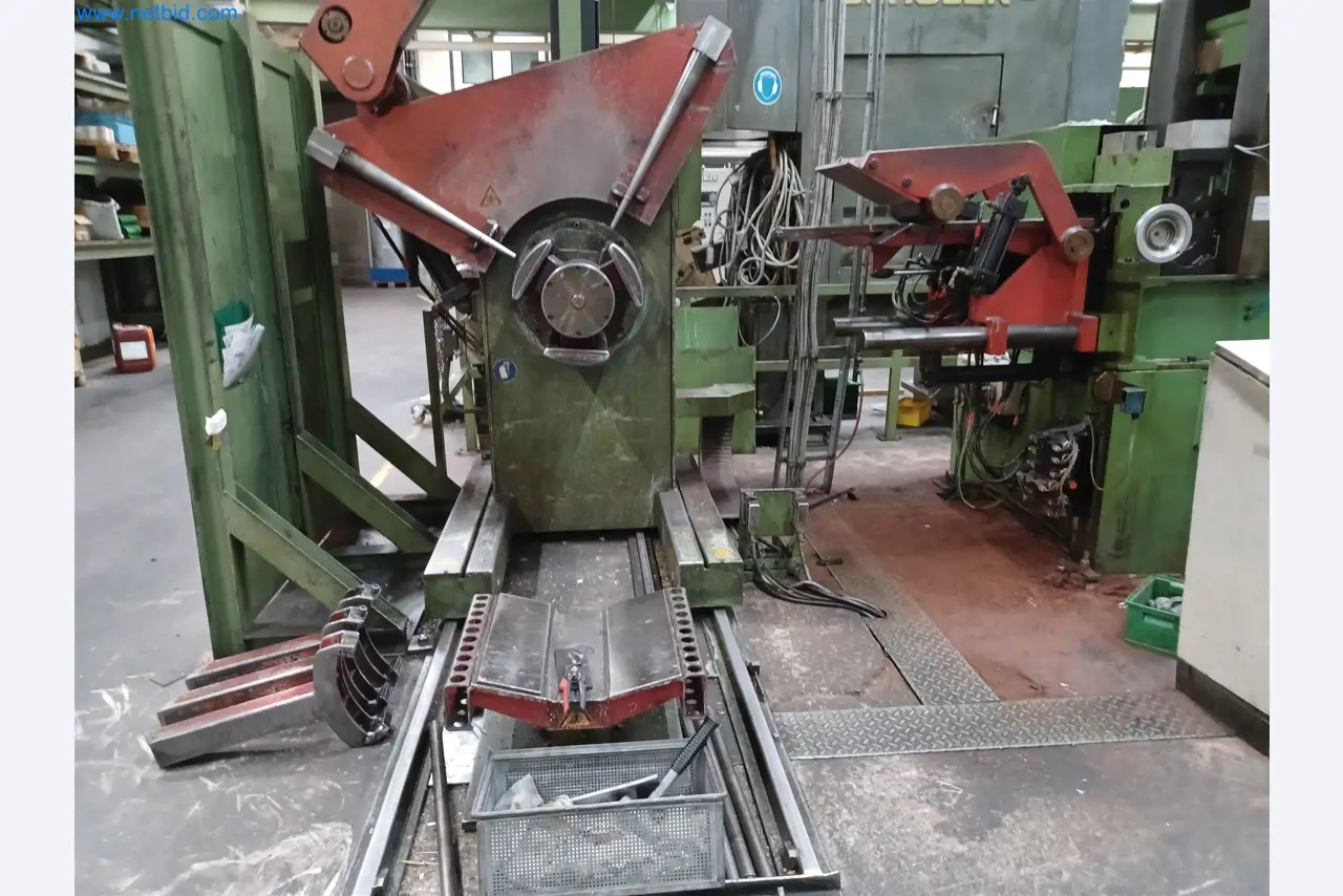 Machines for the production of stamped parts for the automotive industry, among others-2