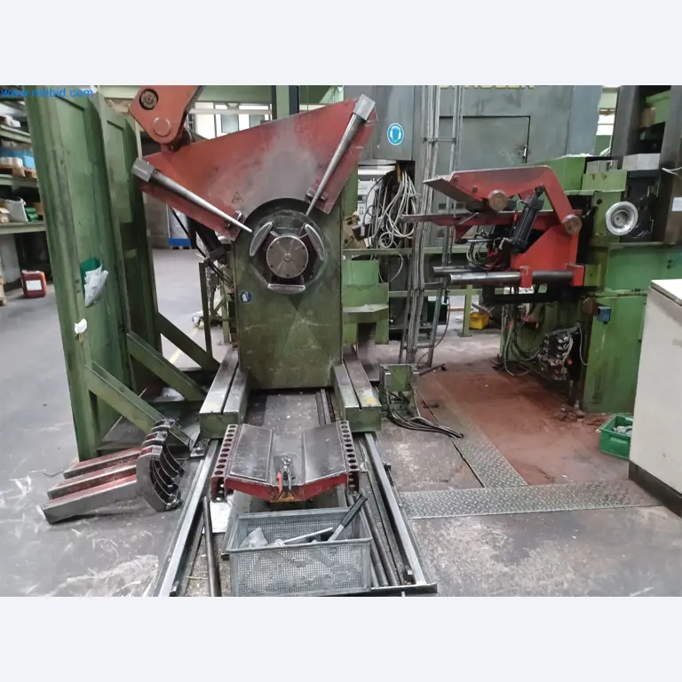 Machines for the production of stamped parts for the automotive industry, among others-2
