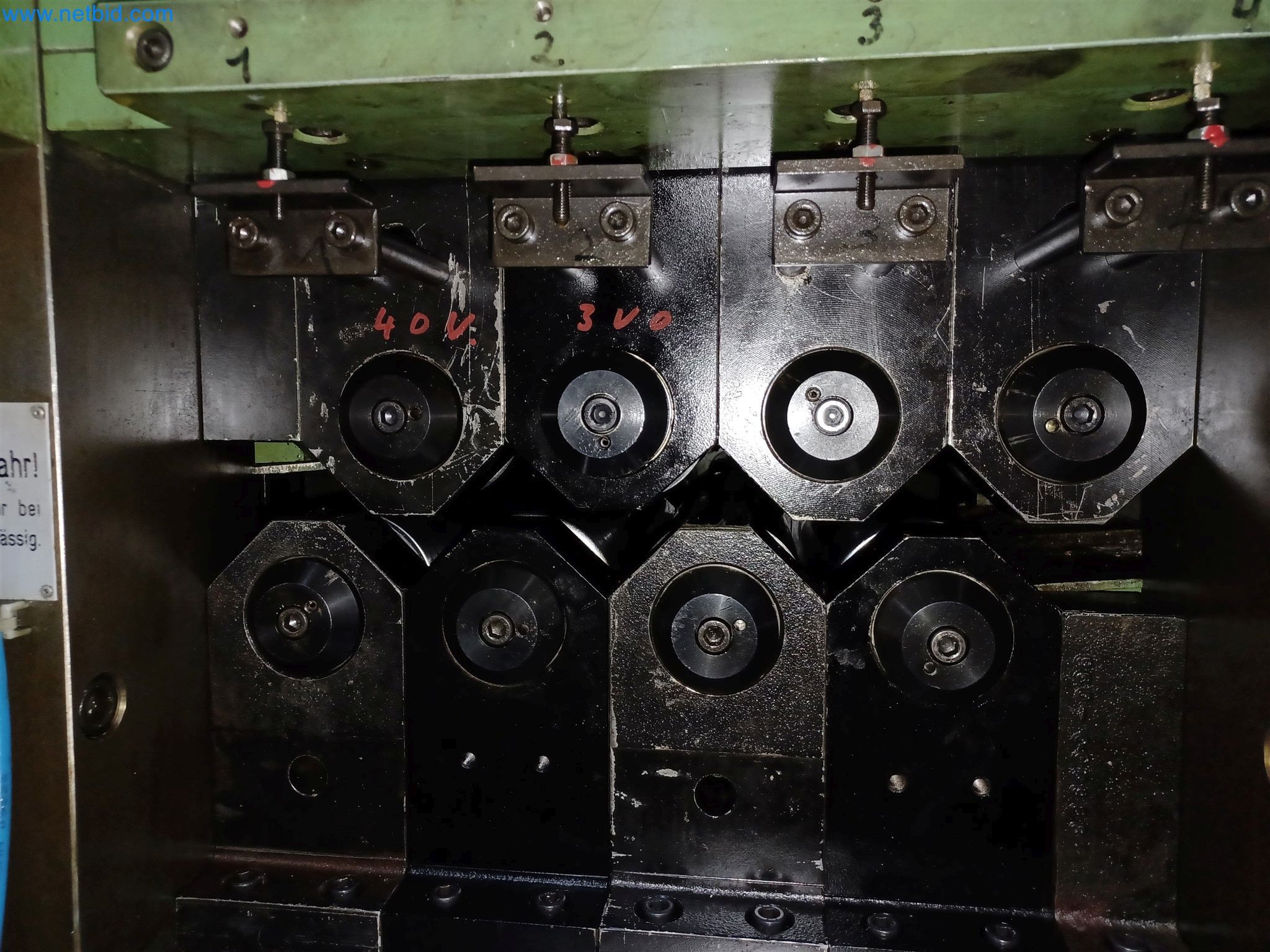 Máquinas para a produção de peças estampadas para a indústria automóvel, entre outras-5