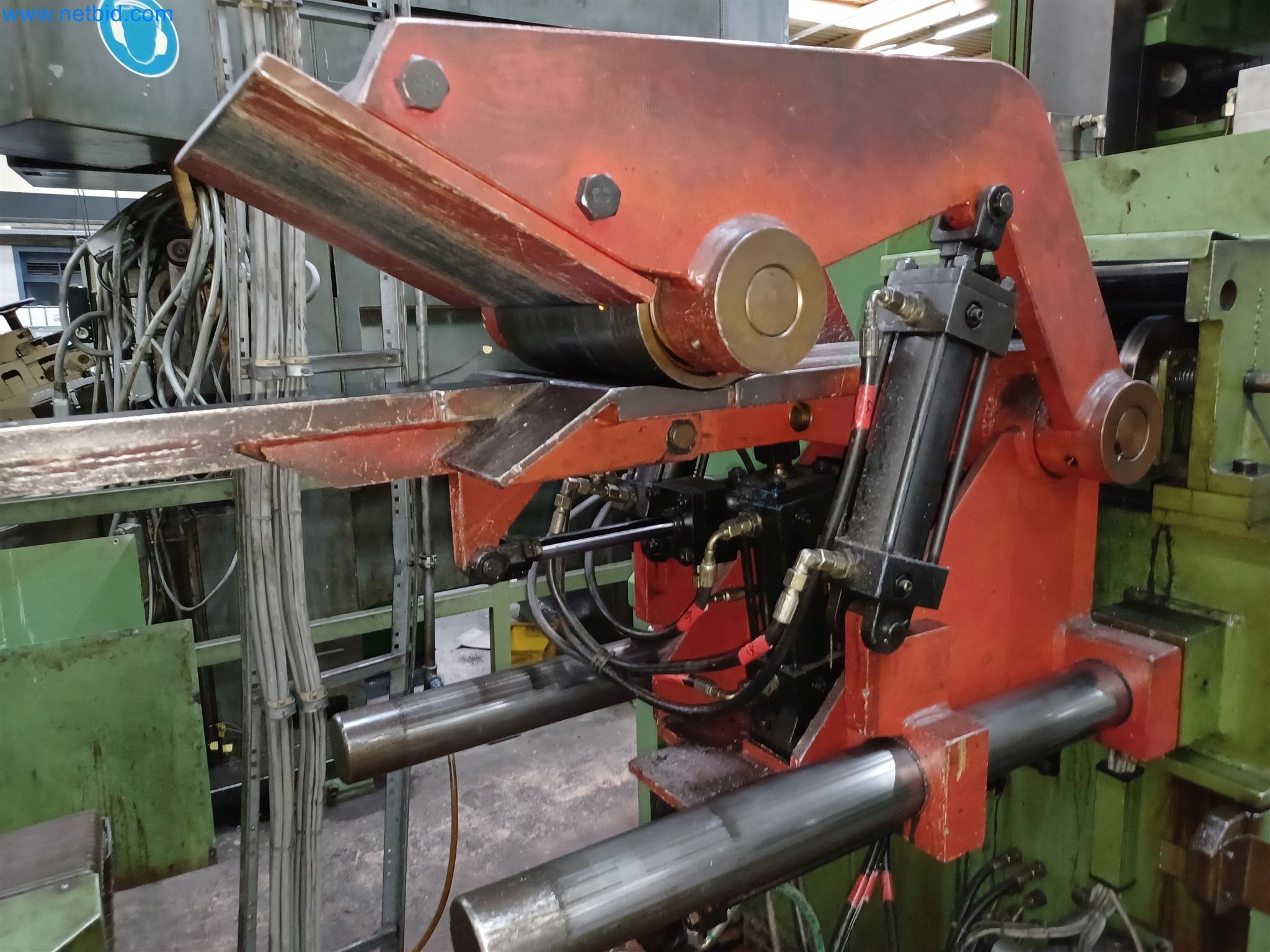 Máquinas para a produção de peças estampadas para a indústria automóvel, entre outras-7