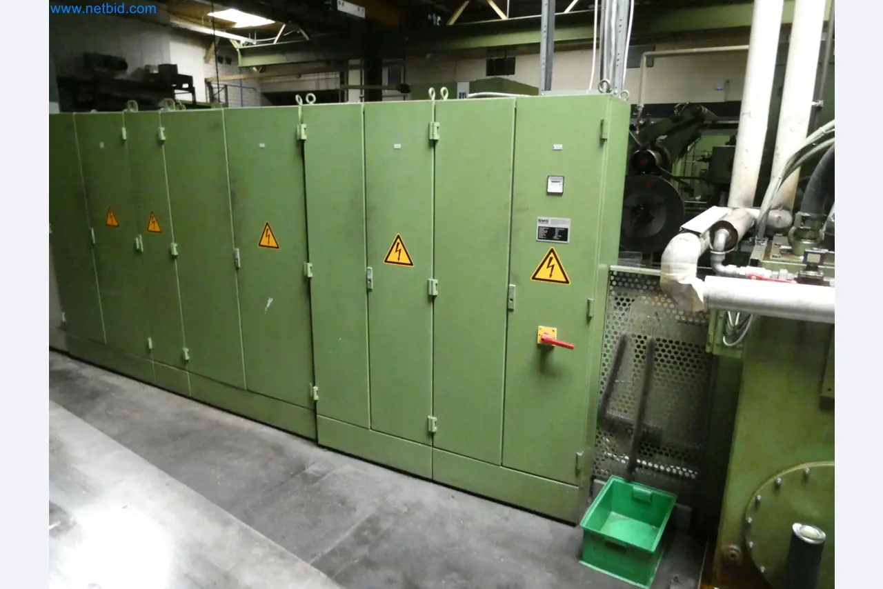 Máquinas para a produção de peças estampadas para a indústria automóvel, entre outras-6