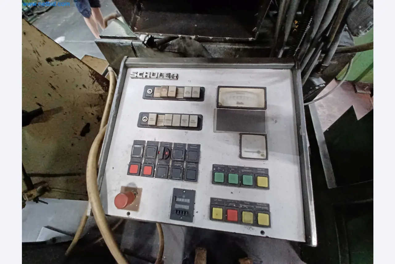 Machines voor de productie van gestanste onderdelen voor onder andere de auto-industrie-6