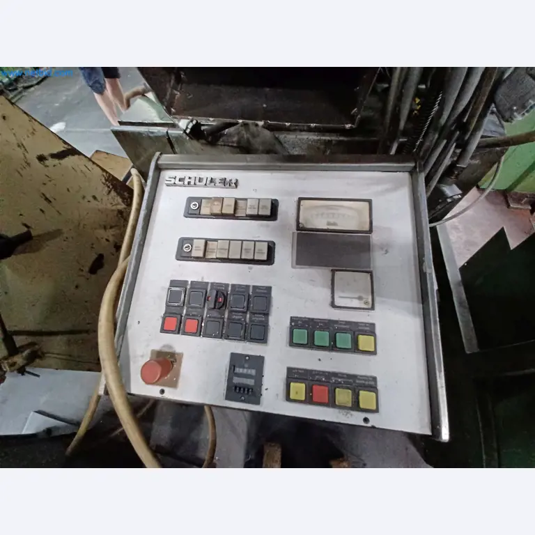 Machines voor de productie van gestanste onderdelen voor onder andere de auto-industrie-6