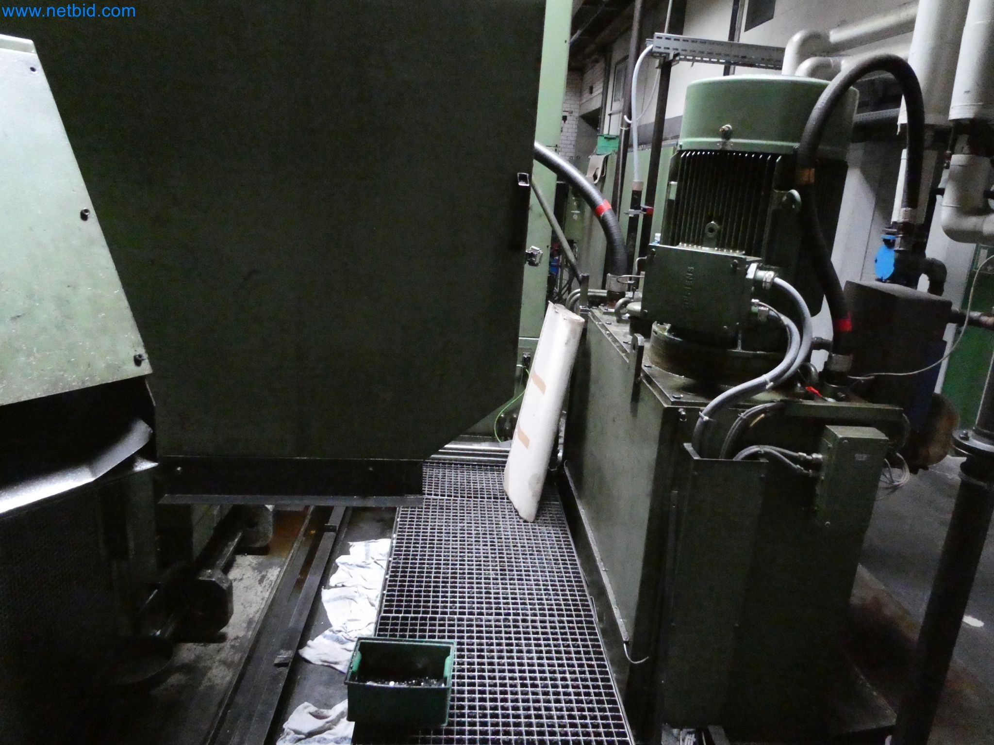 Maschinen zur Herstellung von Stanzteilen u.a. für die Automotiv-Branche-4