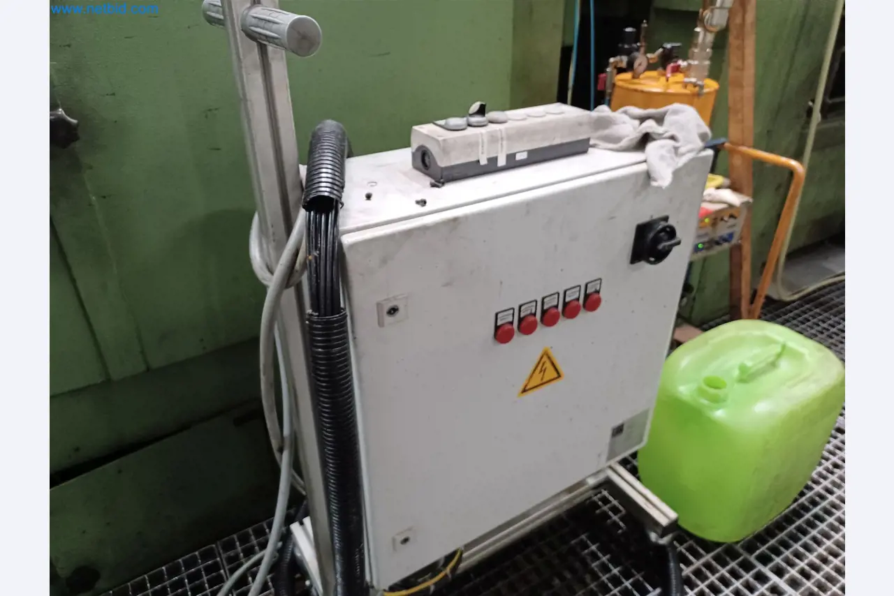 Machines for the production of stamped parts for the automotive industry, among others-10