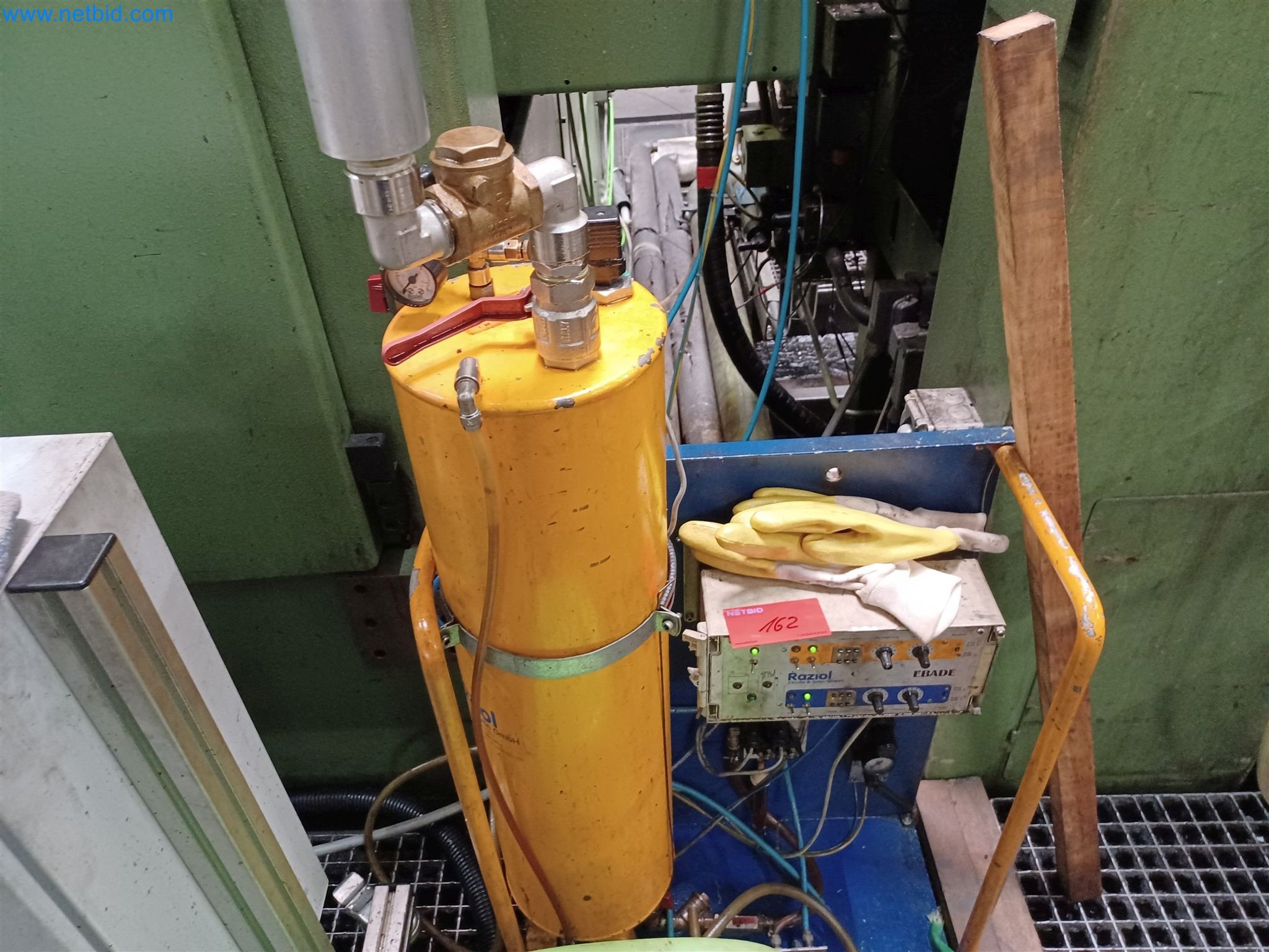 Machines for the production of stamped parts for the automotive industry, among others-5