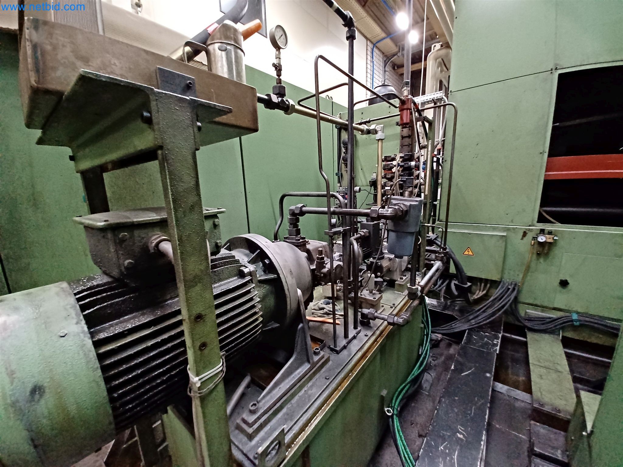 Machines for the production of stamped parts for the automotive industry, among others-6