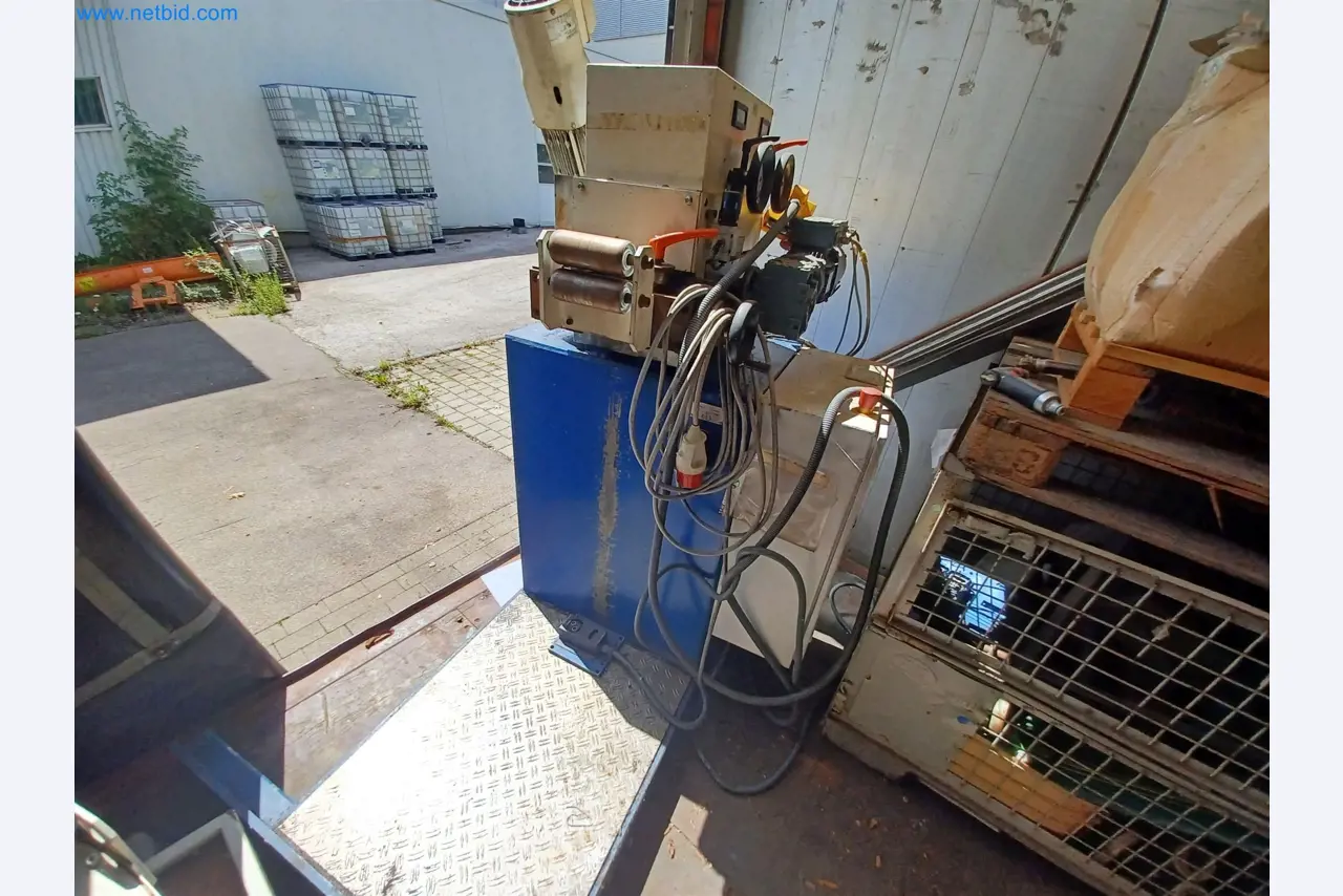 Machines for the production of stamped parts for the automotive industry, among others-1