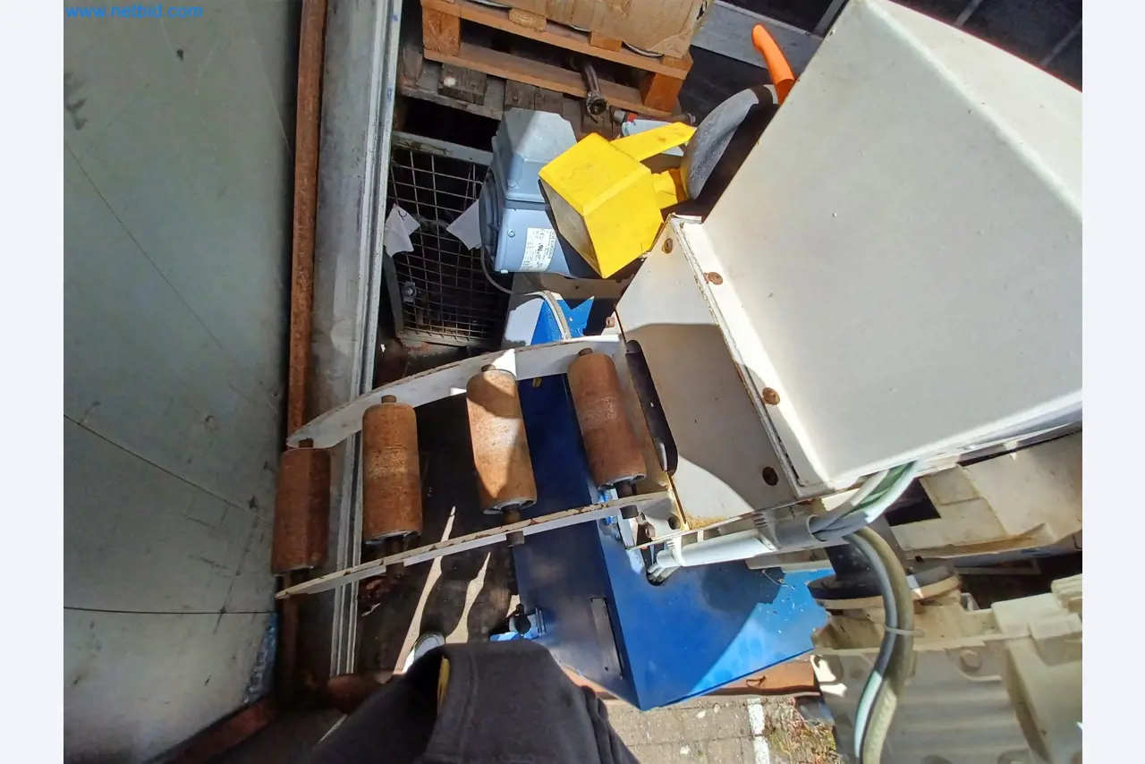 Machines for the production of stamped parts for the automotive industry, among others-4