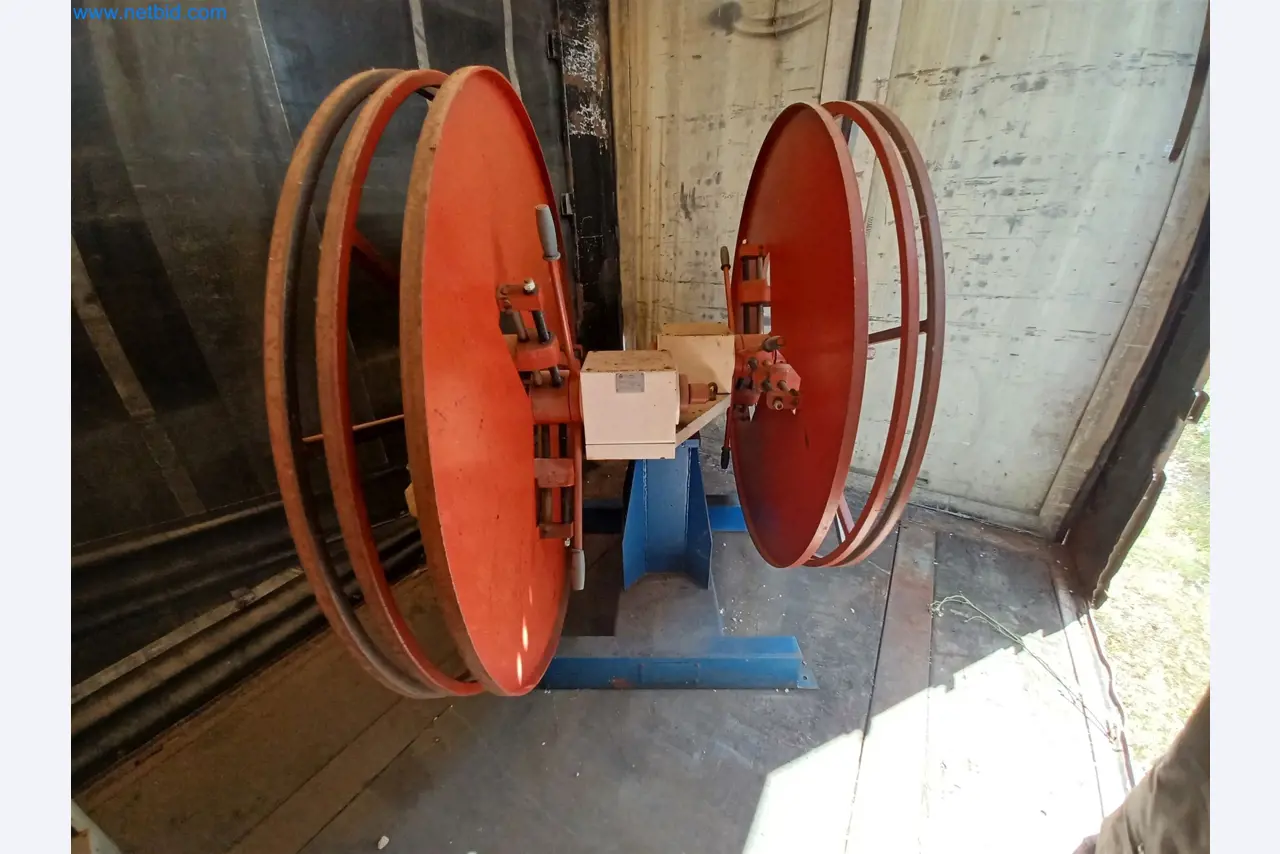 Machines for the production of stamped parts for the automotive industry, among others-2