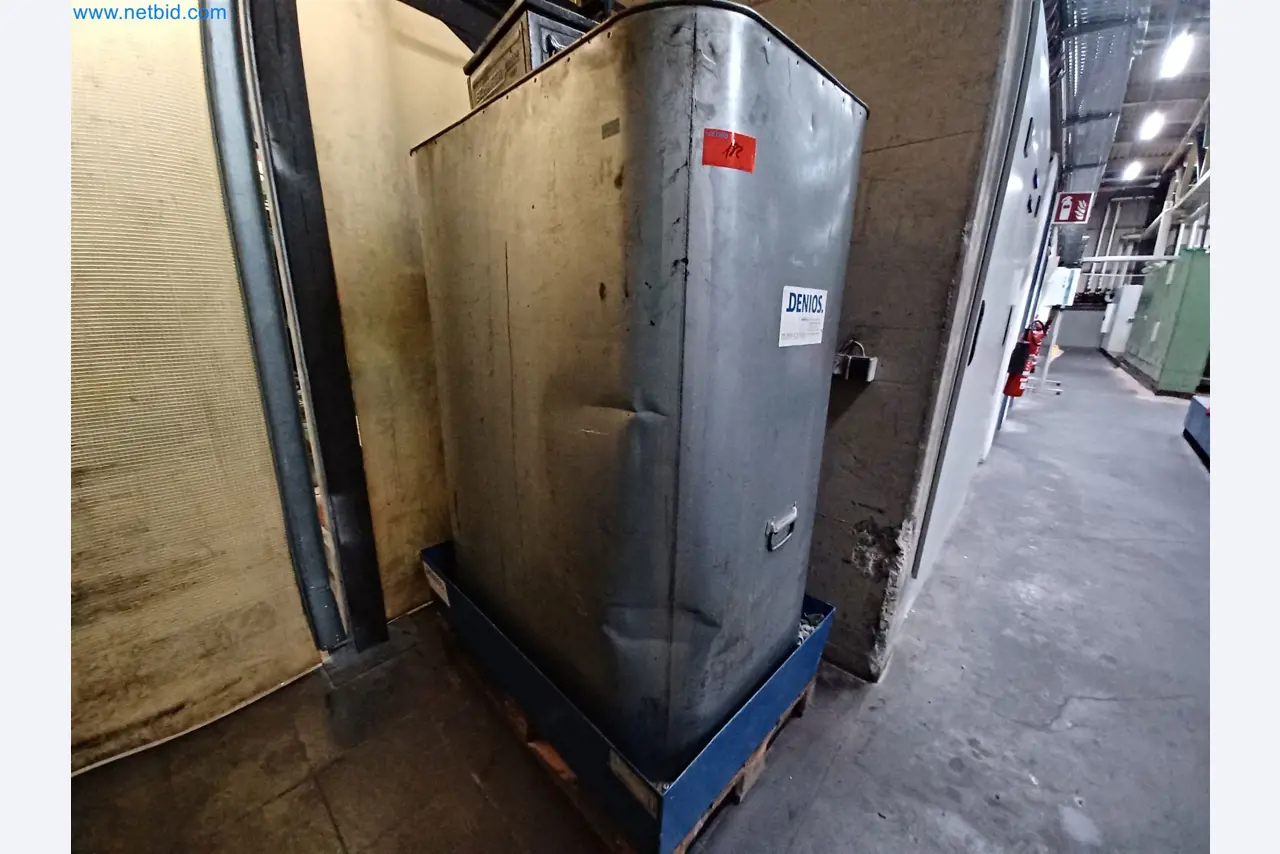 Stroje na výrobu lisovaných dílů mimo jiné pro automobilový průmysl.-1