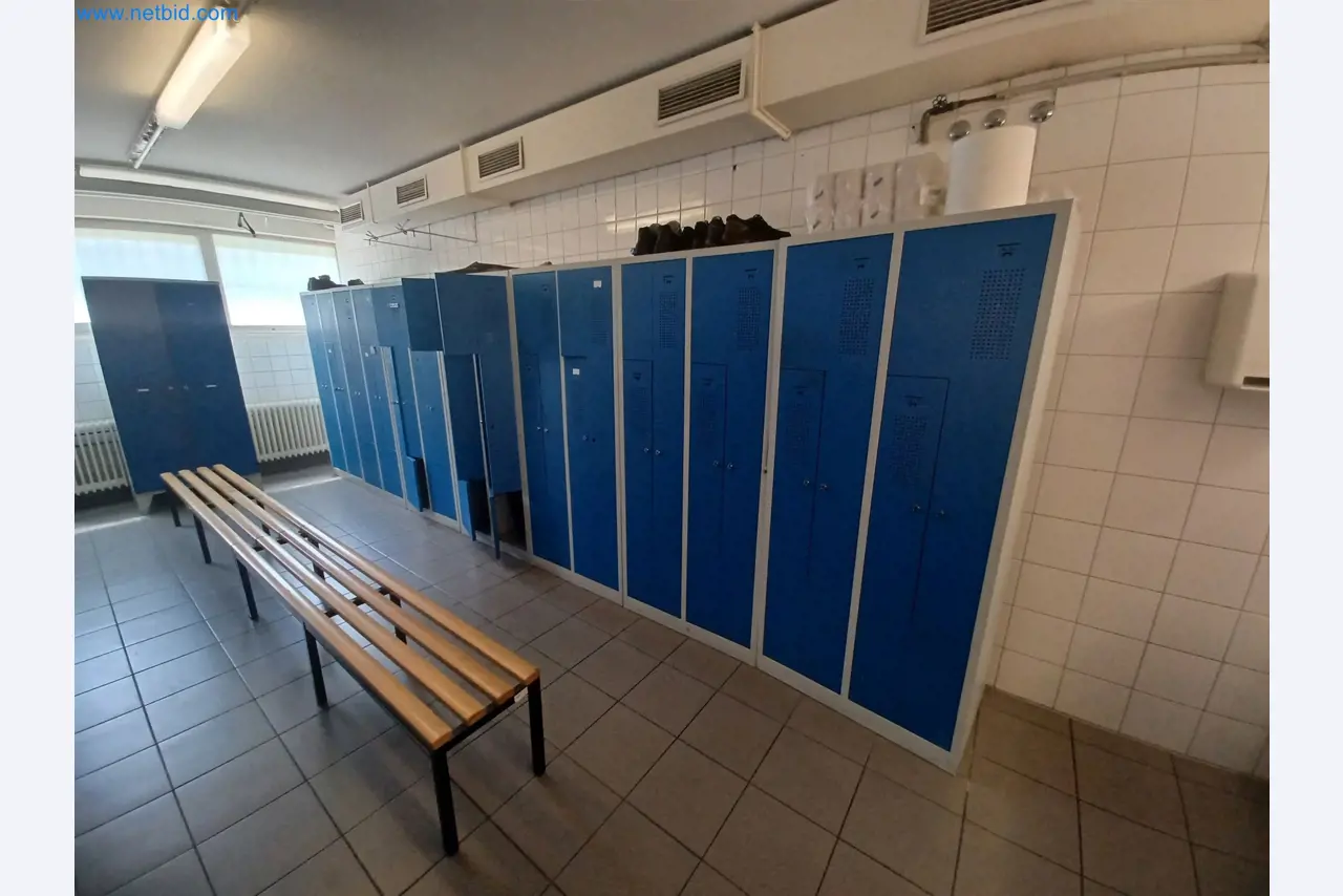 Stroji za proizvodnjo štancanih delov za avtomobilsko industrijo, med drugim-1