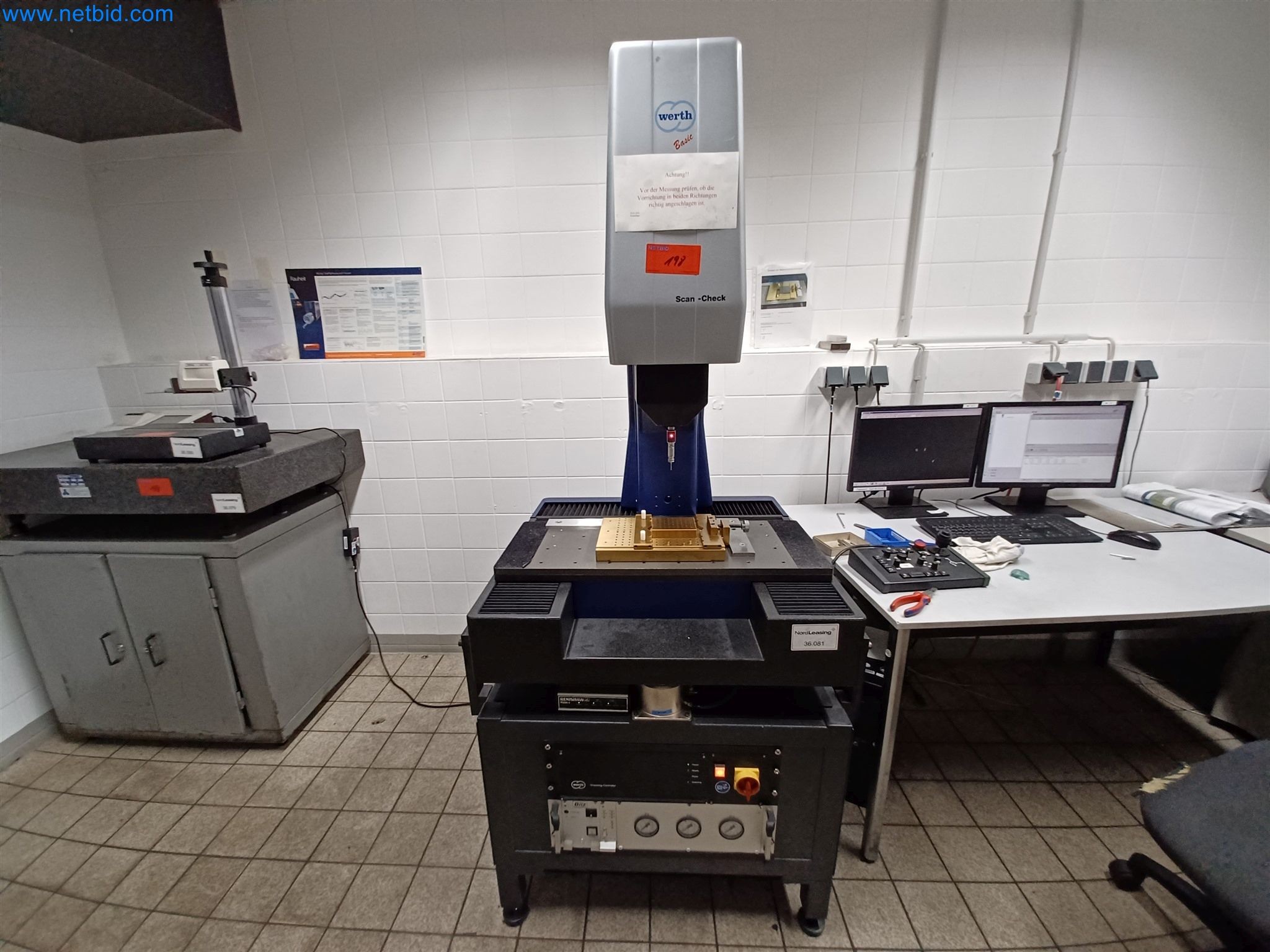 Maszyny do produkcji części tłoczonych dla przemysłu motoryzacyjnego, między innymi-1