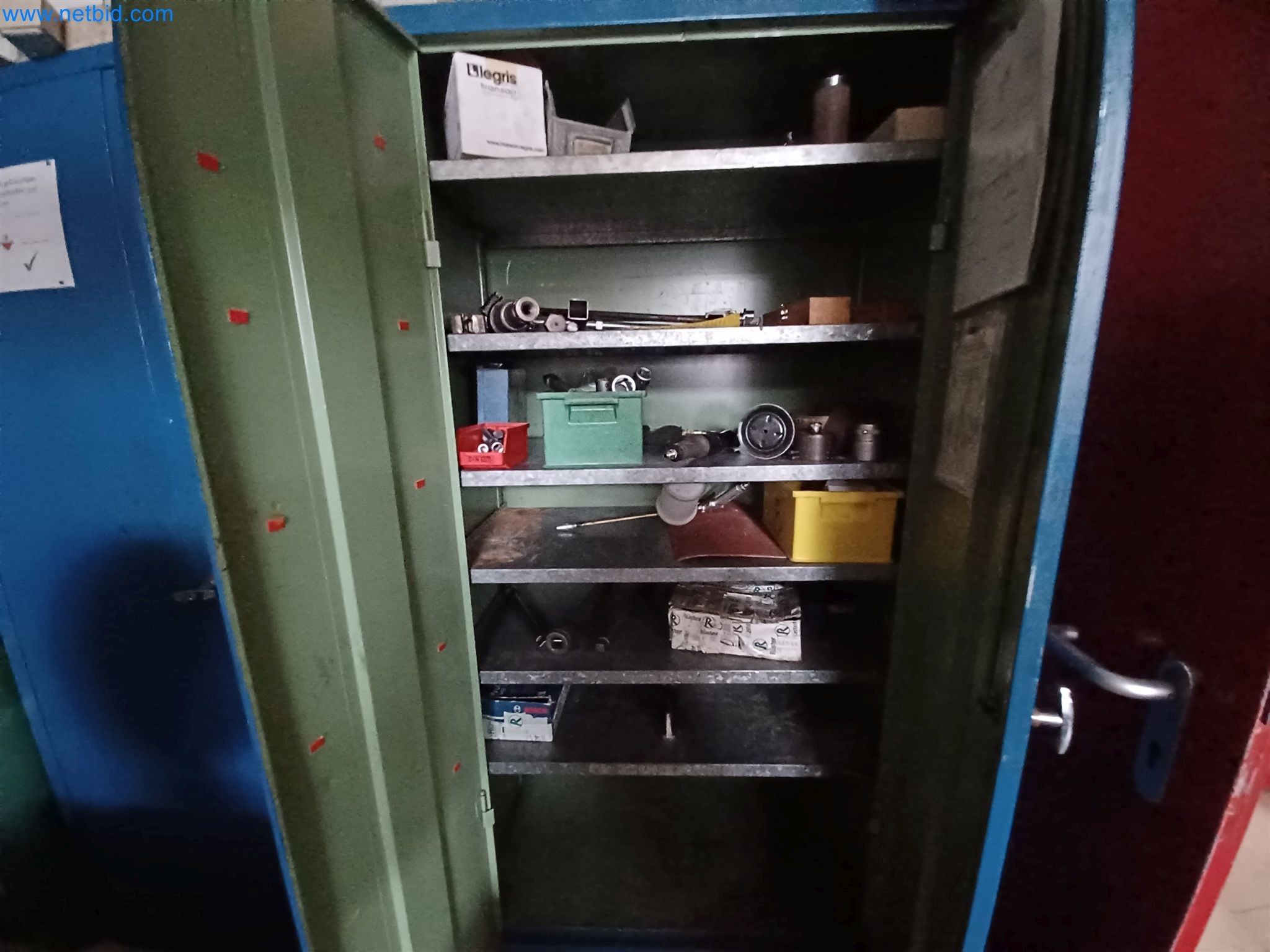 Maszyny do produkcji części tłoczonych dla przemysłu motoryzacyjnego, między innymi-101