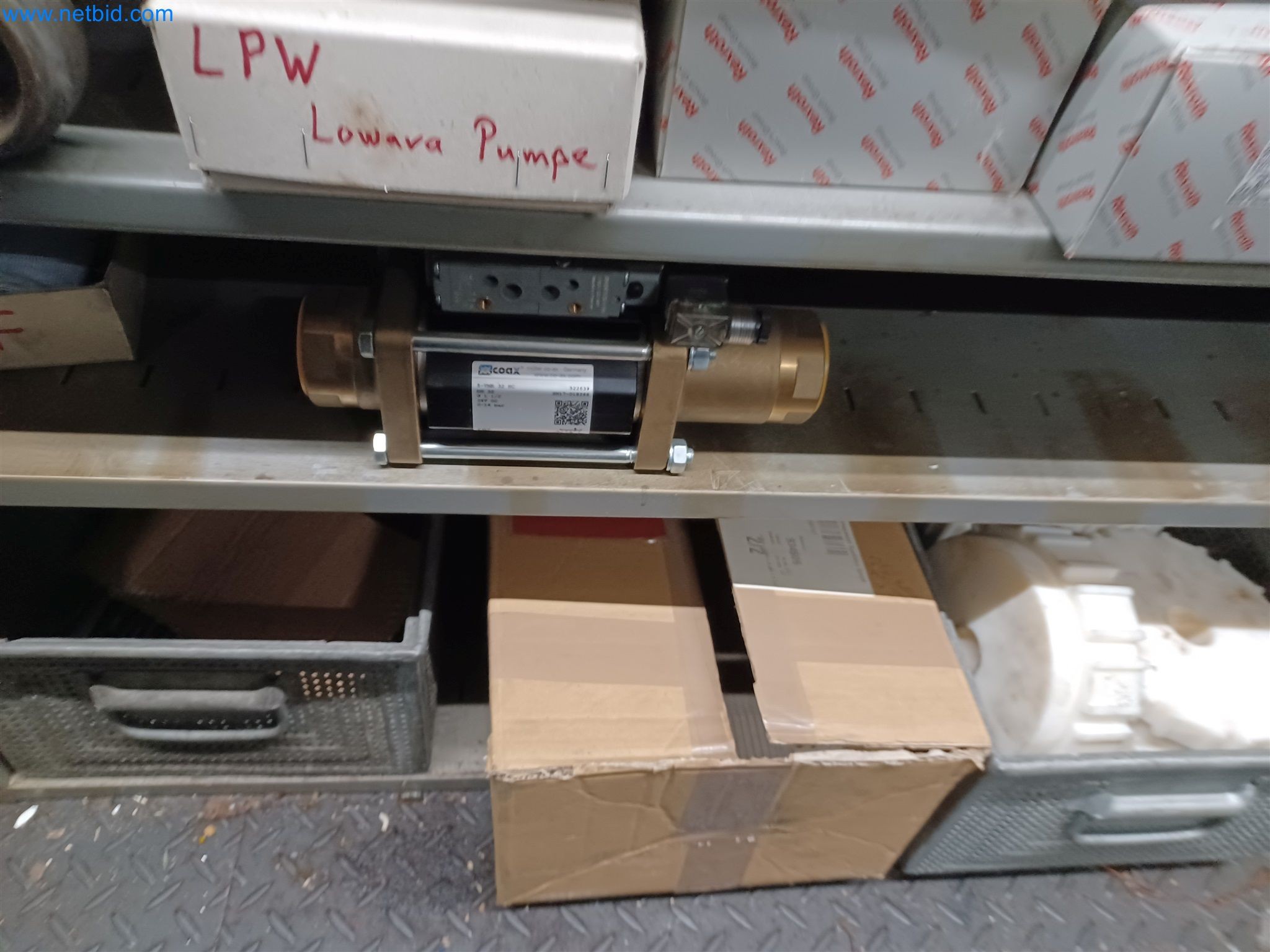 Maszyny do produkcji części tłoczonych dla przemysłu motoryzacyjnego, między innymi-122