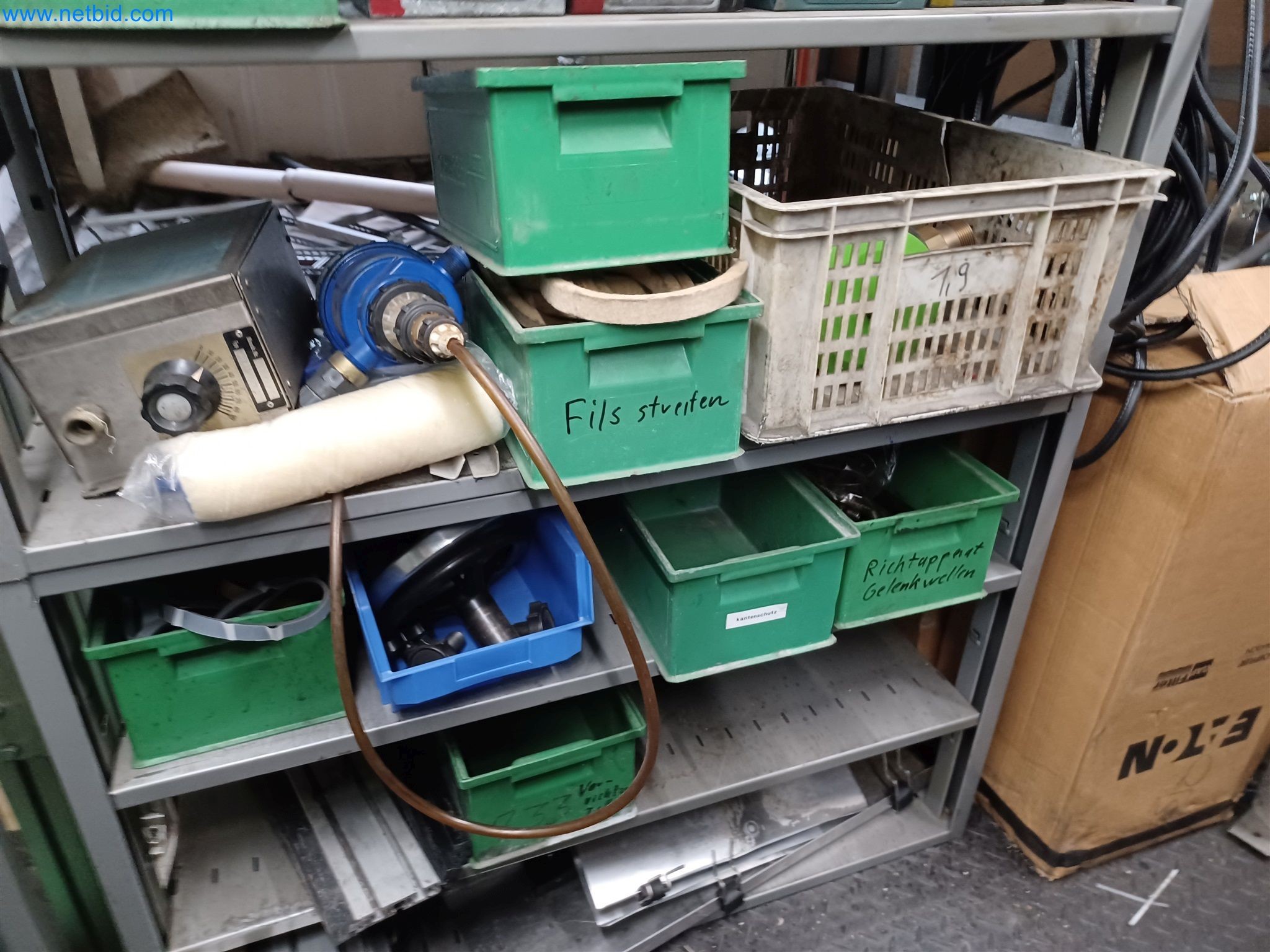 Maszyny do produkcji części tłoczonych dla przemysłu motoryzacyjnego, między innymi-126