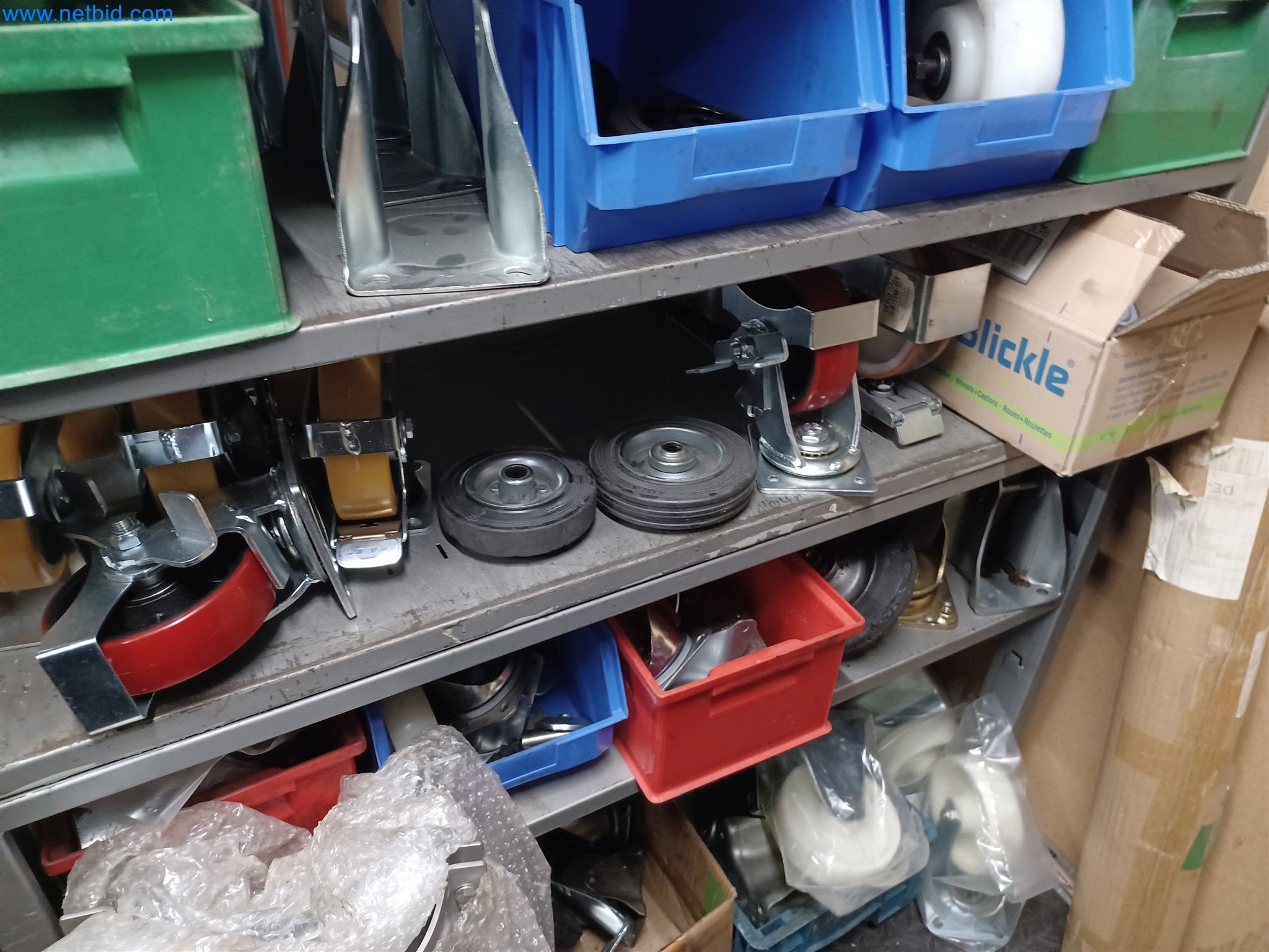 Maszyny do produkcji części tłoczonych dla przemysłu motoryzacyjnego, między innymi-127