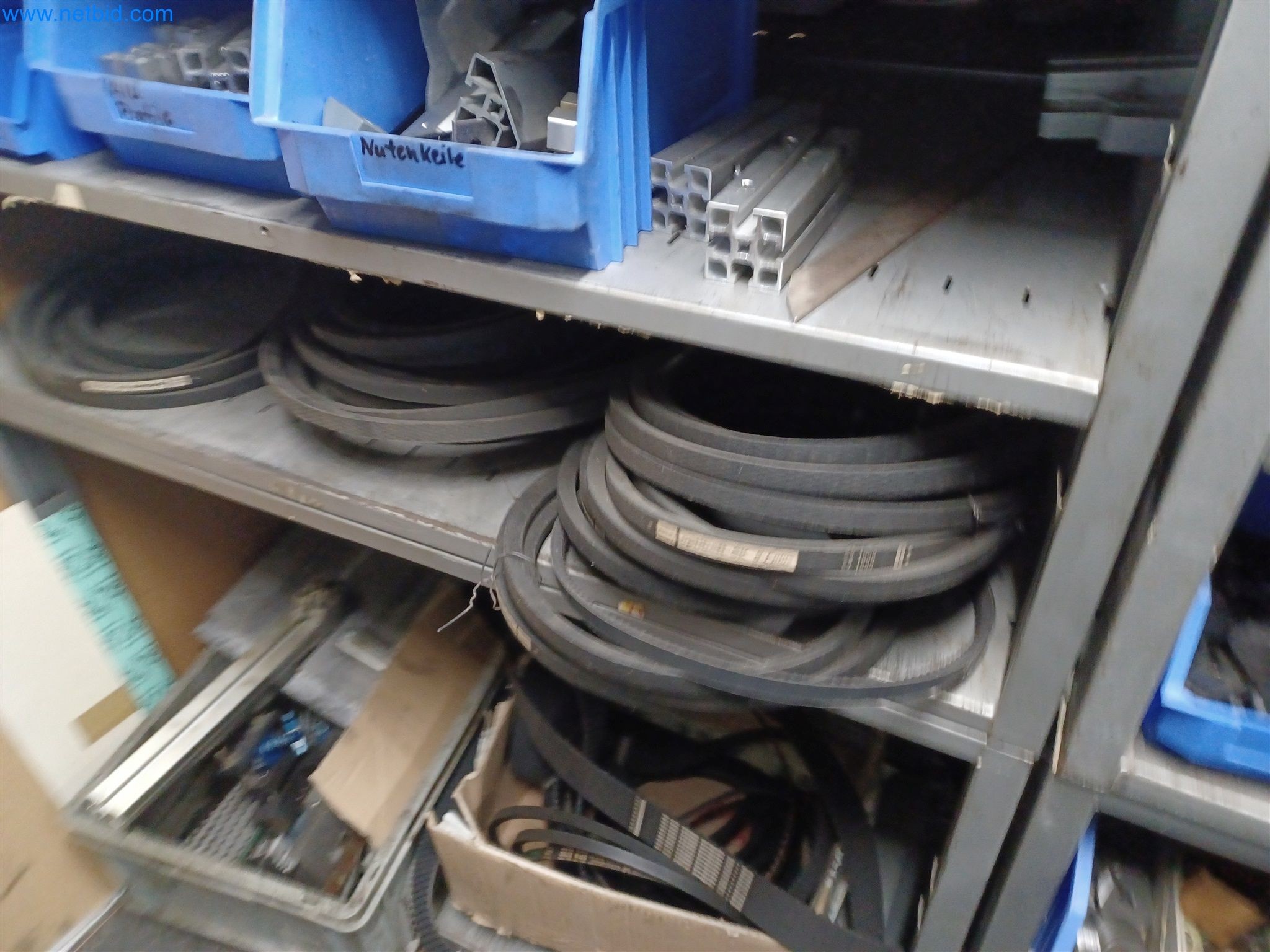 Maszyny do produkcji części tłoczonych dla przemysłu motoryzacyjnego, między innymi-129