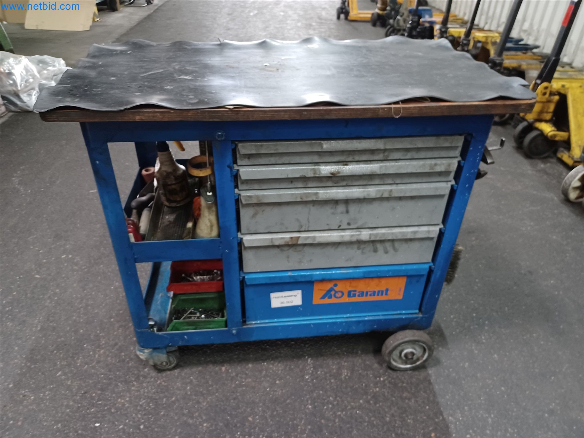 Maszyny do produkcji części tłoczonych dla przemysłu motoryzacyjnego, między innymi-12