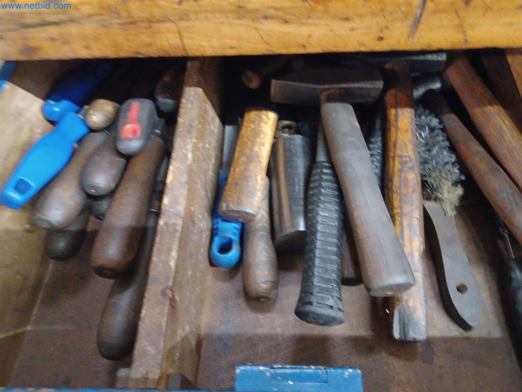 Maszyny do produkcji części tłoczonych dla przemysłu motoryzacyjnego, między innymi-135