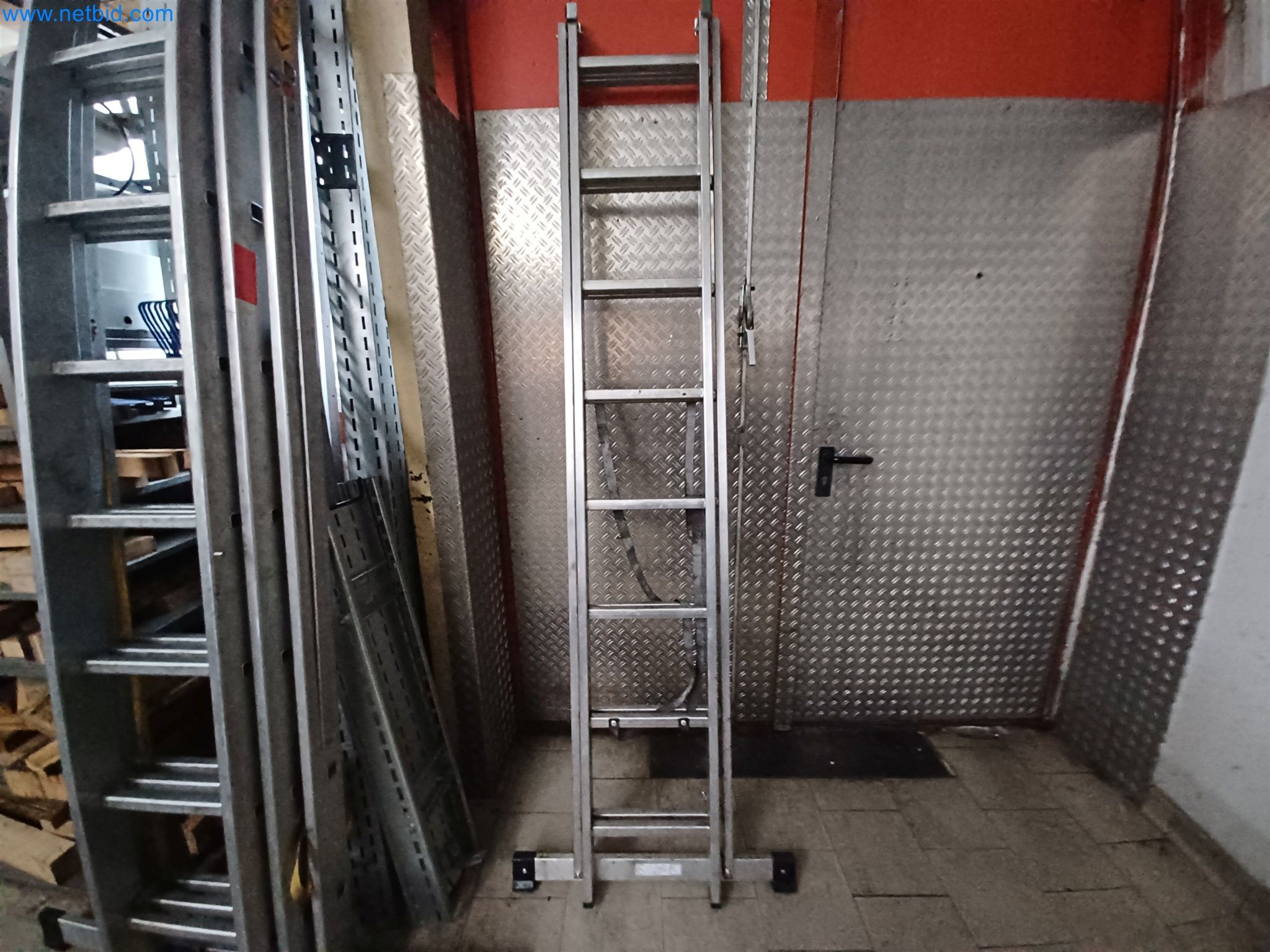 Maszyny do produkcji części tłoczonych dla przemysłu motoryzacyjnego, między innymi-138