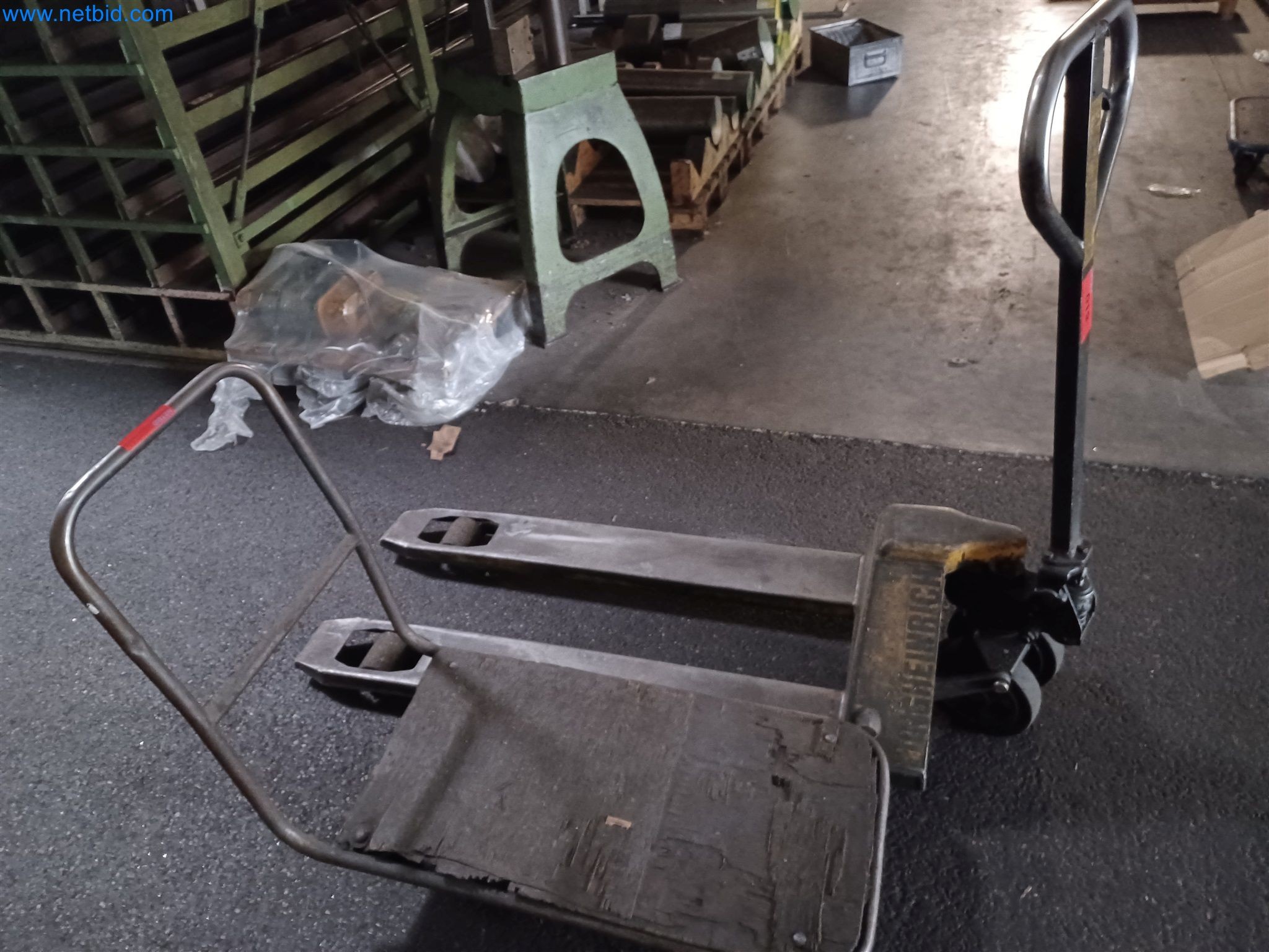 Maszyny do produkcji części tłoczonych dla przemysłu motoryzacyjnego, między innymi-139