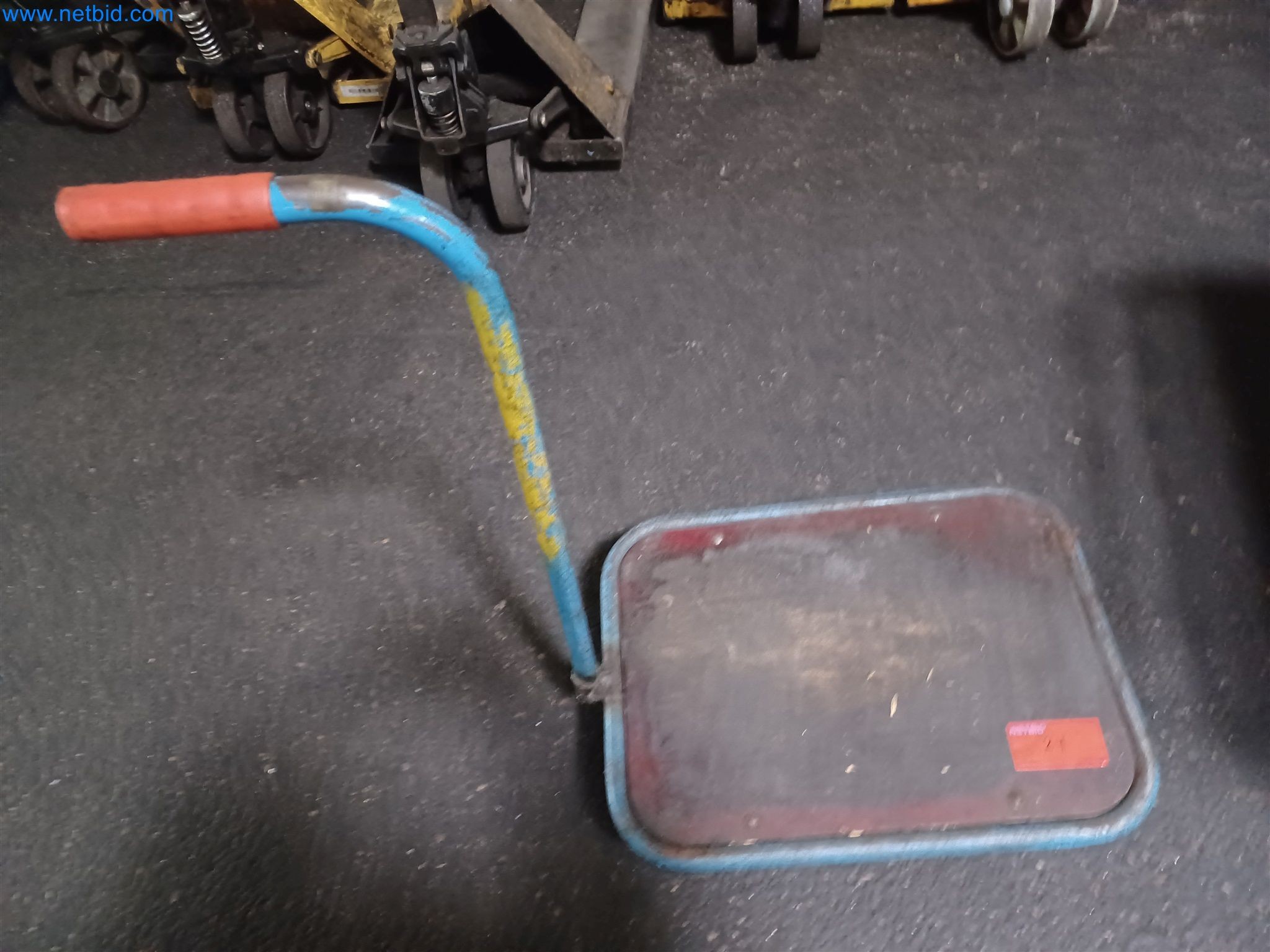 Maszyny do produkcji części tłoczonych dla przemysłu motoryzacyjnego, między innymi-142