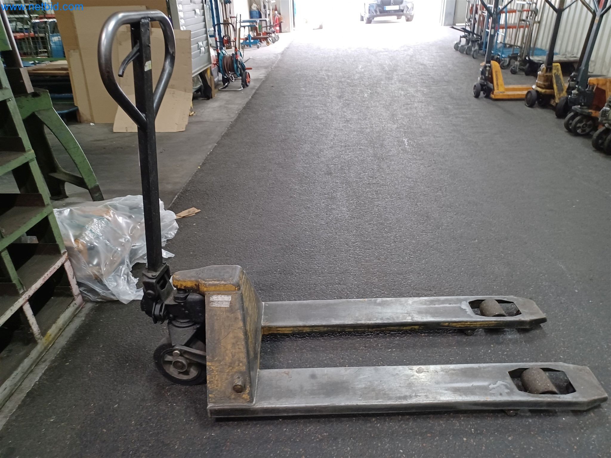 Maszyny do produkcji części tłoczonych dla przemysłu motoryzacyjnego, między innymi-14