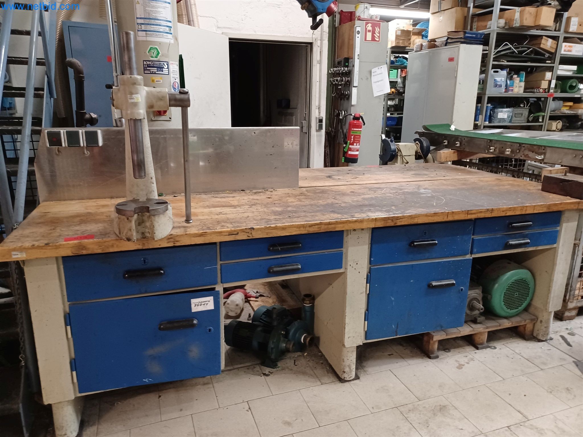 Maszyny do produkcji części tłoczonych dla przemysłu motoryzacyjnego, między innymi-23