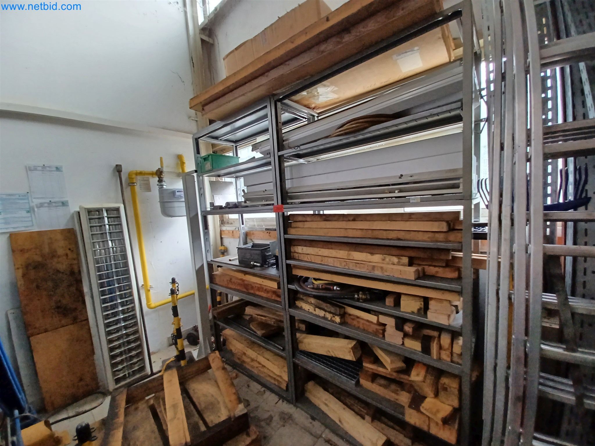 Maszyny do produkcji części tłoczonych dla przemysłu motoryzacyjnego, między innymi-41