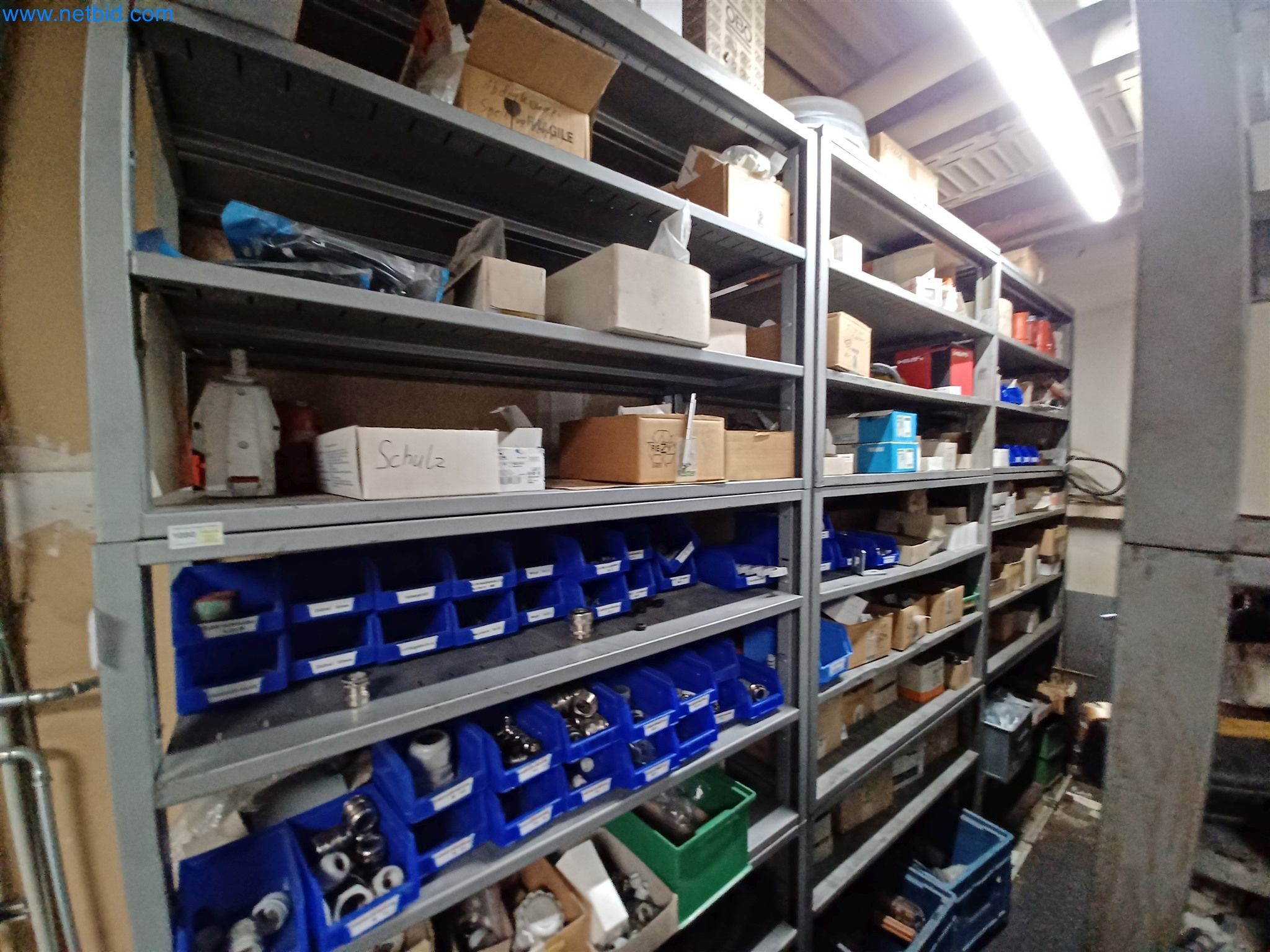 Maszyny do produkcji części tłoczonych dla przemysłu motoryzacyjnego, między innymi-44