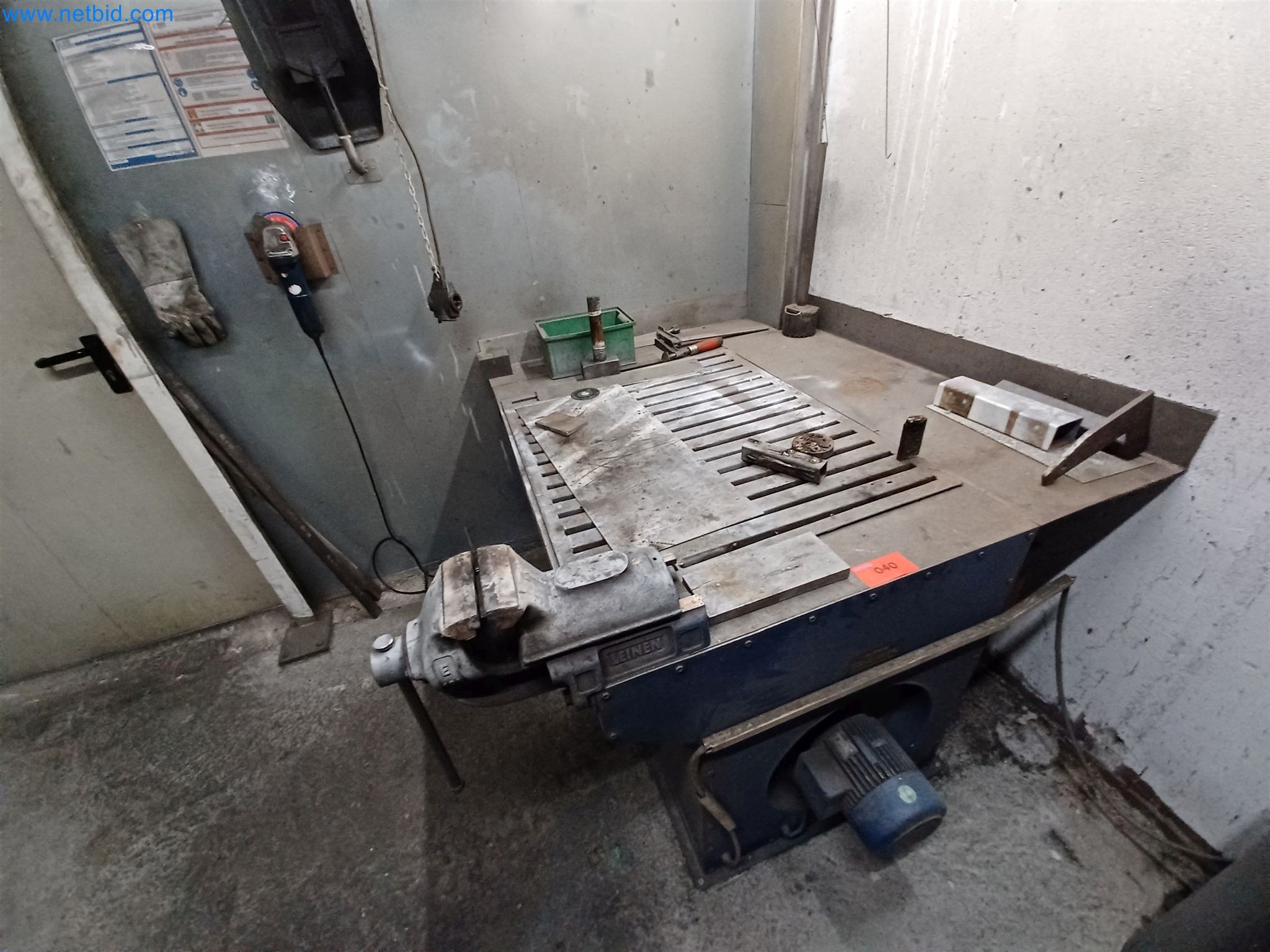 Maszyny do produkcji części tłoczonych dla przemysłu motoryzacyjnego, między innymi-55