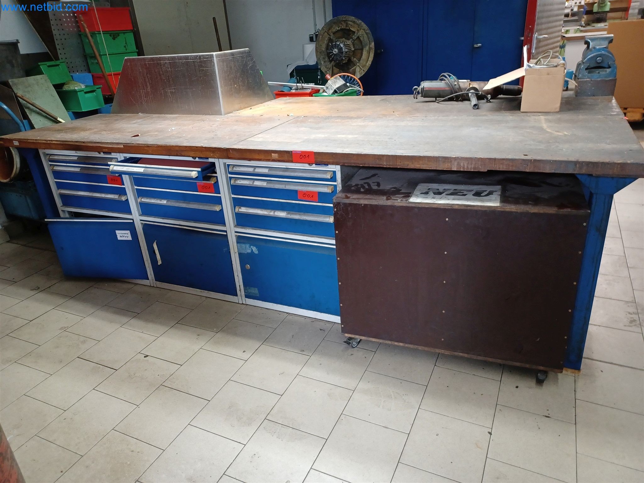 Maszyny do produkcji części tłoczonych dla przemysłu motoryzacyjnego, między innymi-62