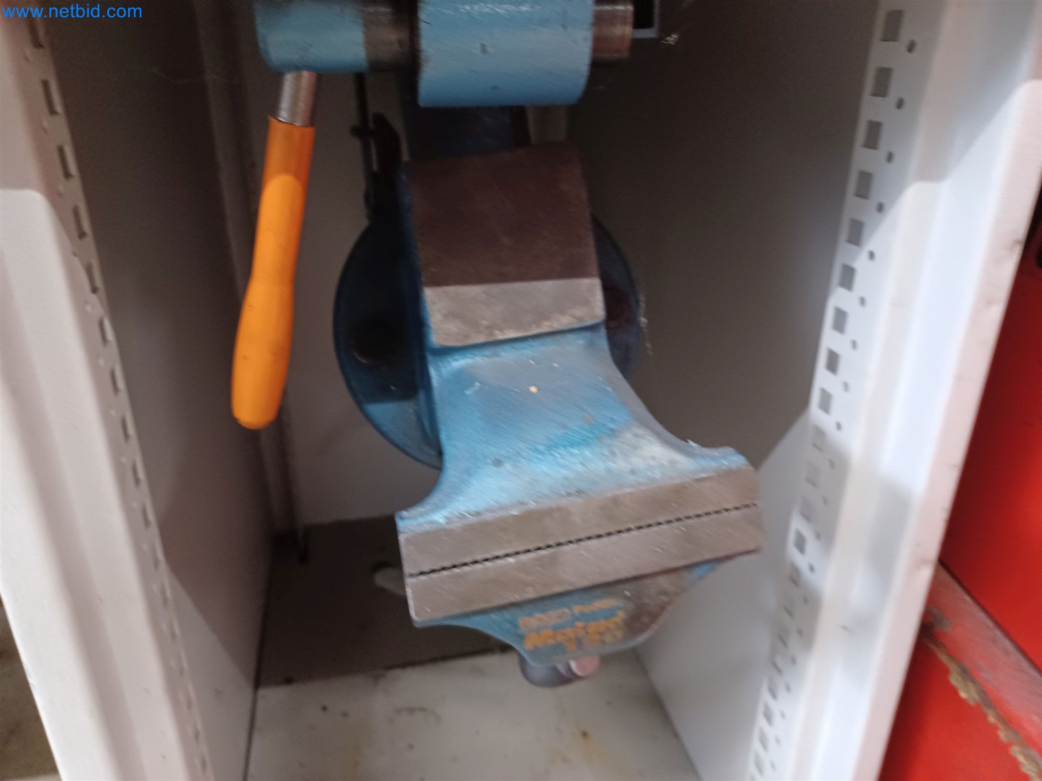 Maszyny do produkcji części tłoczonych dla przemysłu motoryzacyjnego, między innymi-67