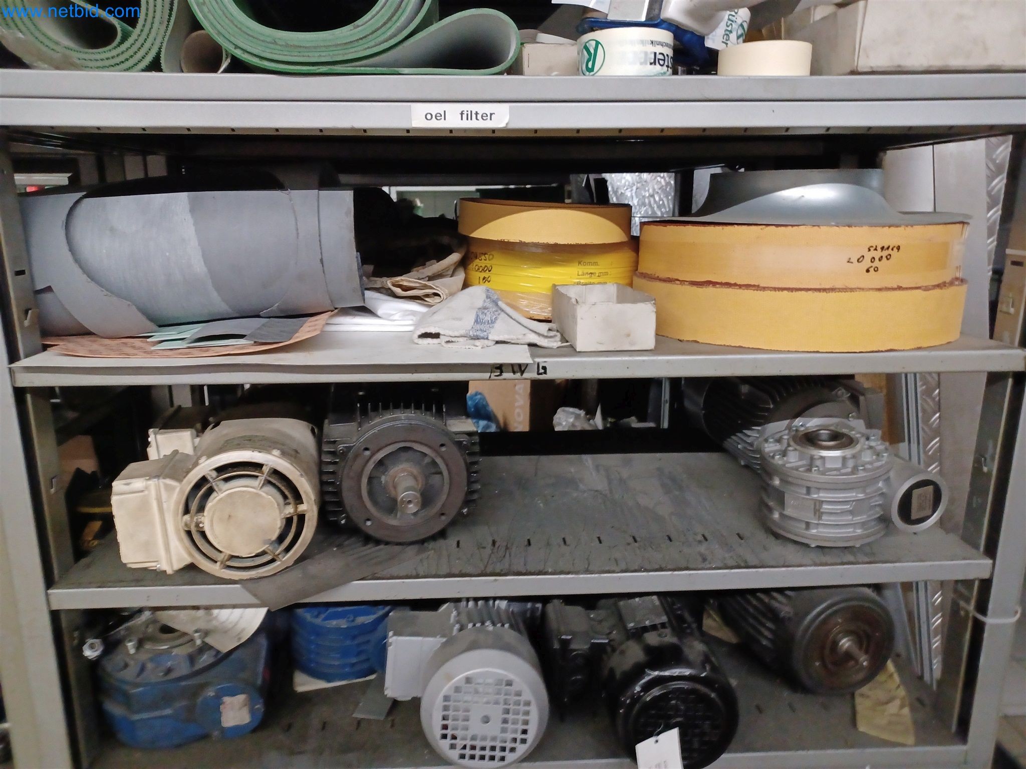 Maszyny do produkcji części tłoczonych dla przemysłu motoryzacyjnego, między innymi-69