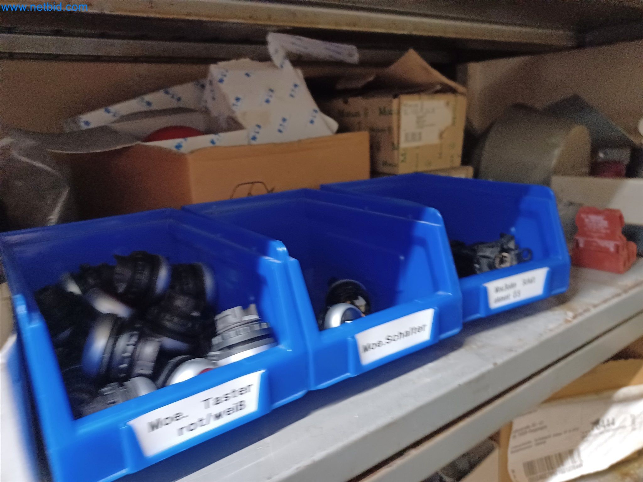 Maszyny do produkcji części tłoczonych dla przemysłu motoryzacyjnego, między innymi-97