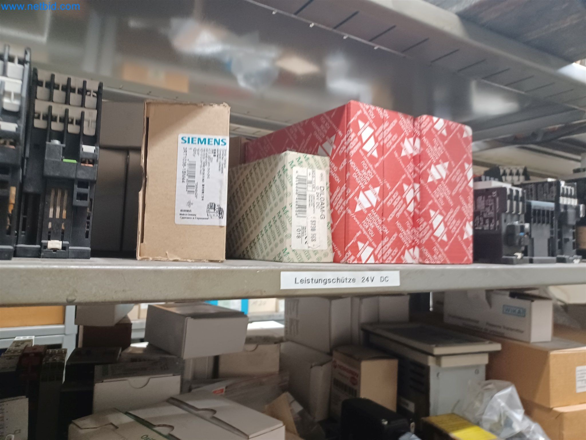 Maszyny do produkcji części tłoczonych dla przemysłu motoryzacyjnego, między innymi-98