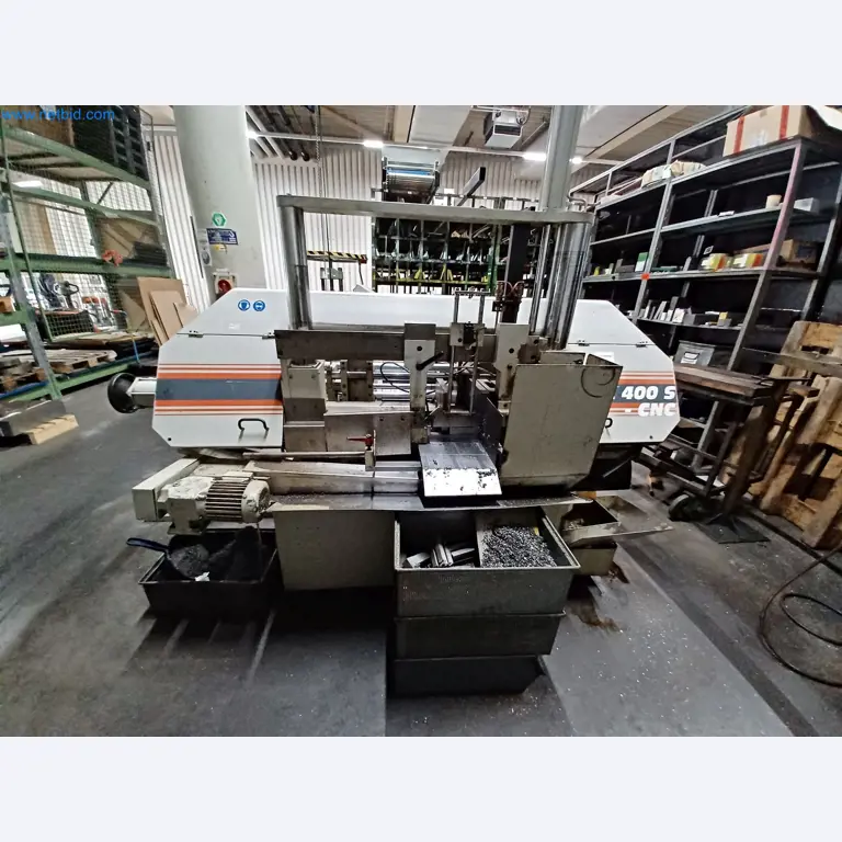 Maszyny do produkcji części tłoczonych dla przemysłu motoryzacyjnego, między innymi-1