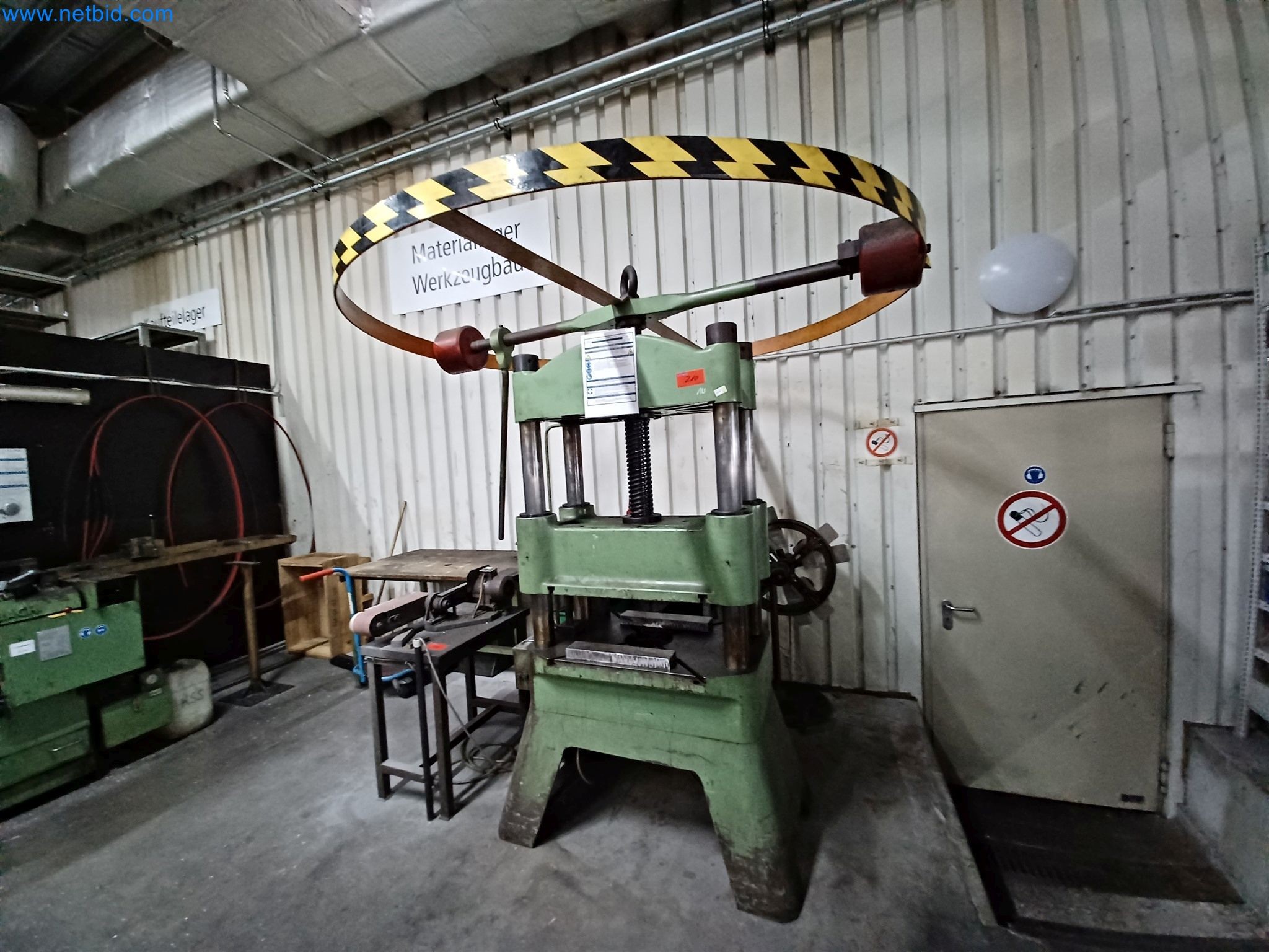 Machines for the production of stamped parts for the automotive industry, among others-1