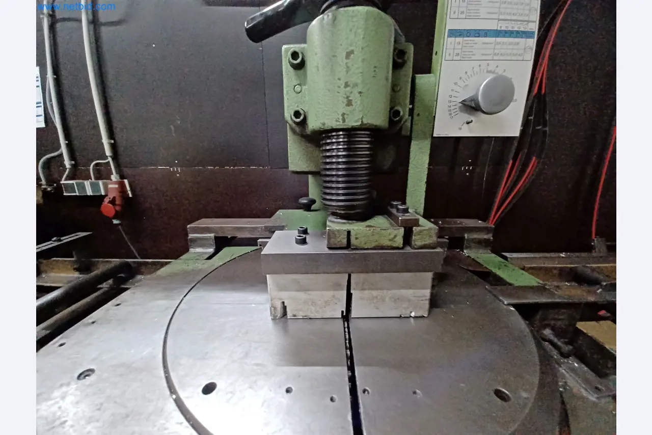 Machines pour la fabrication de pièces découpées, entre autres pour le secteur de l'automobile-4