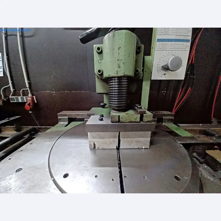 Machines pour la fabrication de pièces découpées, entre autres pour le secteur de l'automobile-4