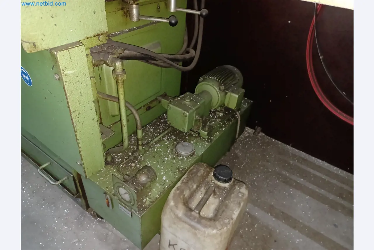 Machines pour la fabrication de pièces découpées, entre autres pour le secteur de l'automobile-6