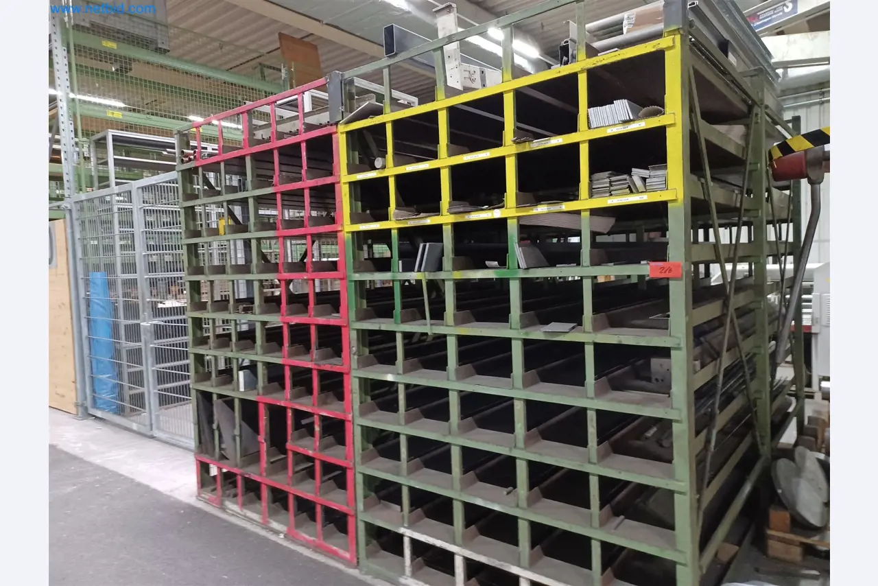 Máquinas para a produção de peças estampadas para a indústria automóvel, entre outras-1