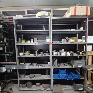 6 Kovinske modularne police Schäfer